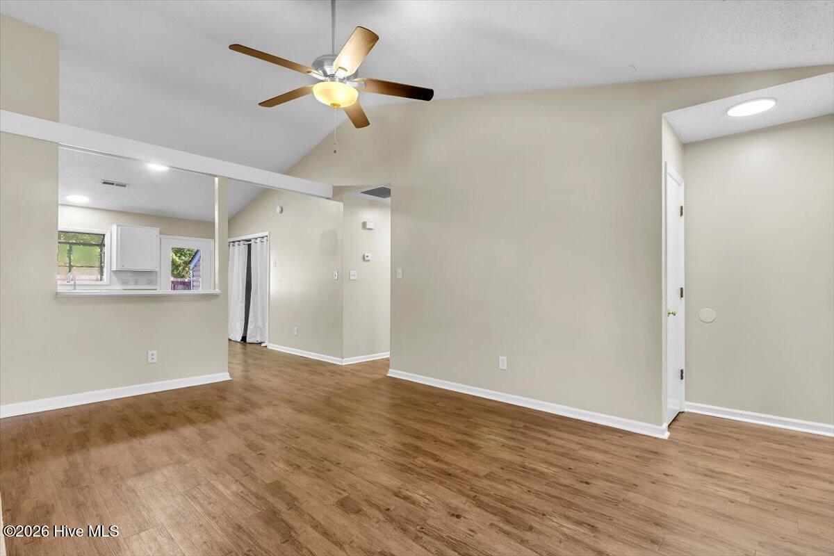 178 Corey Circle Property Photo 7