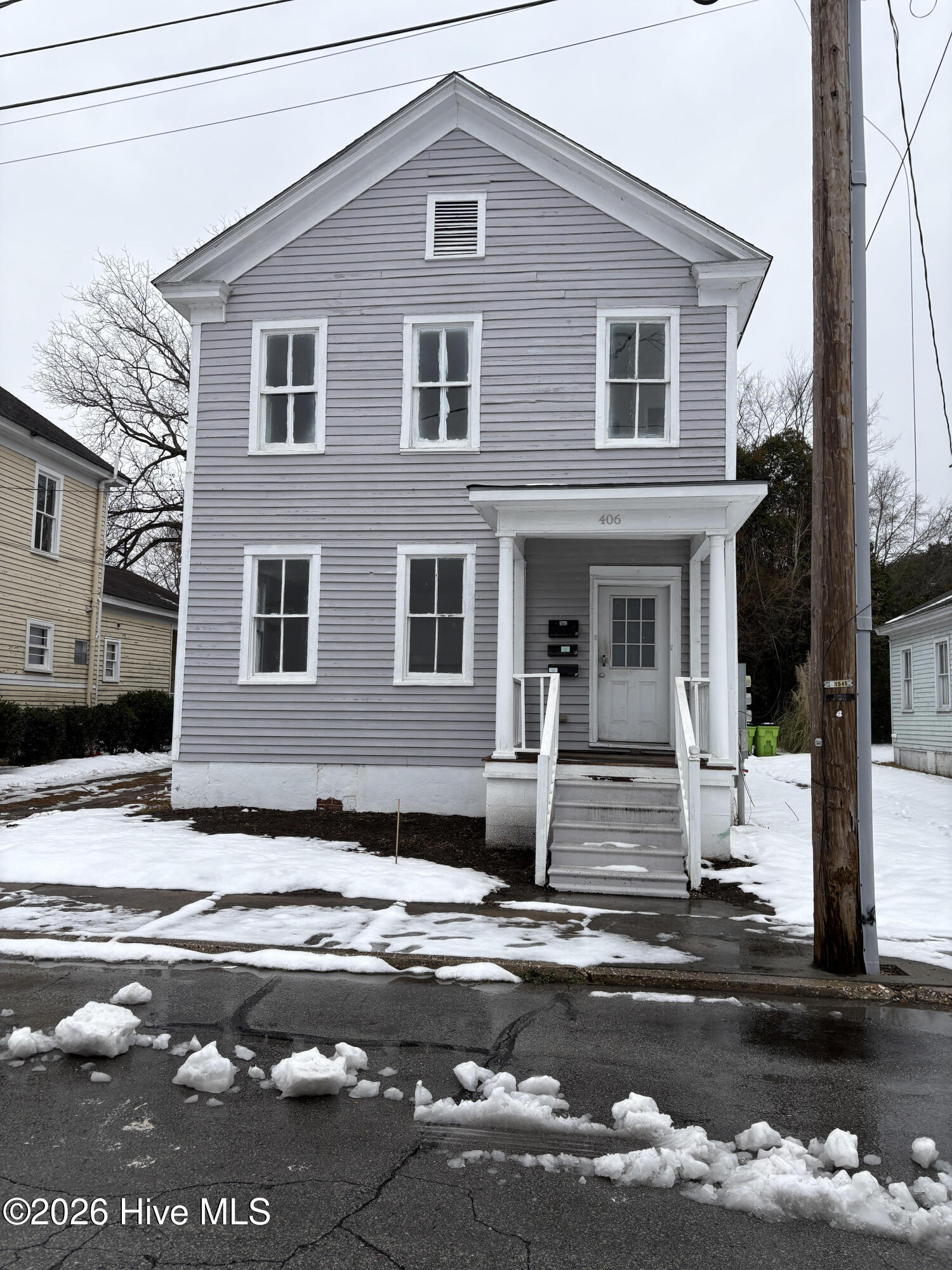 406 Dunn Street C Property Photo 1