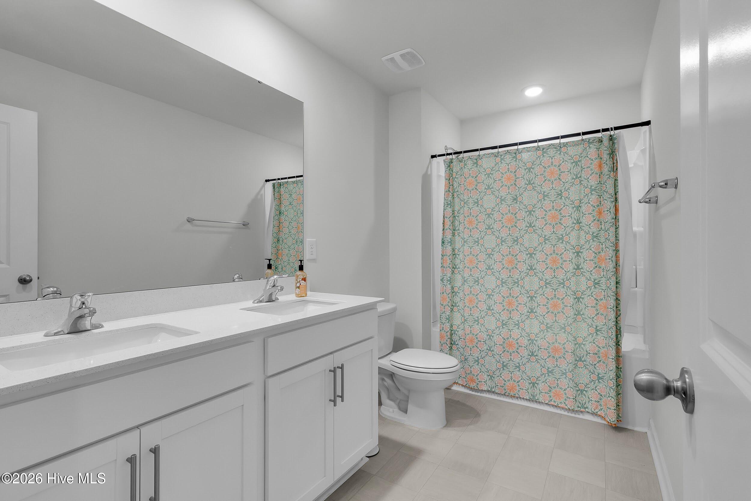 1011 Yellowwood Alley Property Photo 12