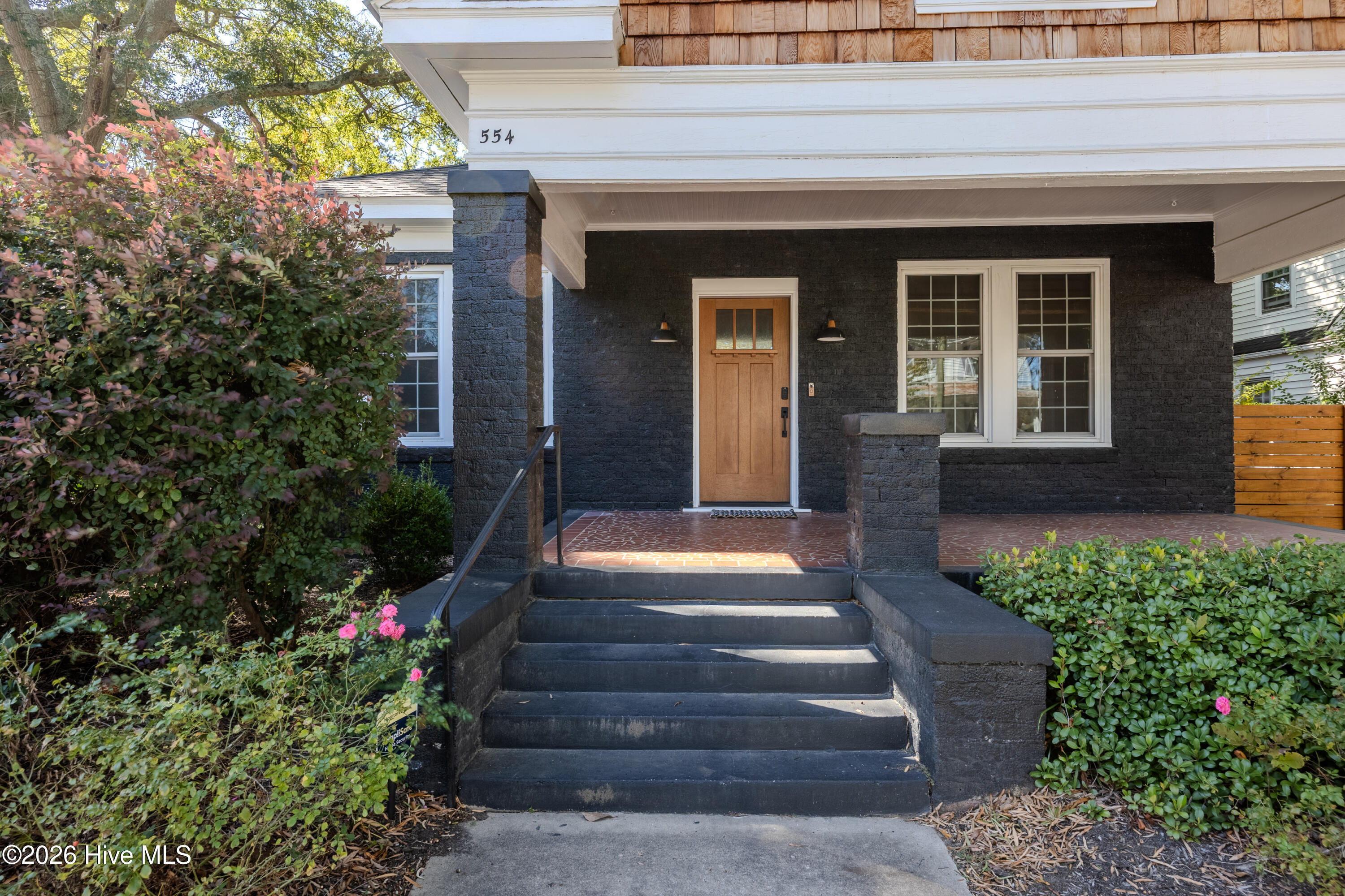 554 Avent Street Property Photo 2