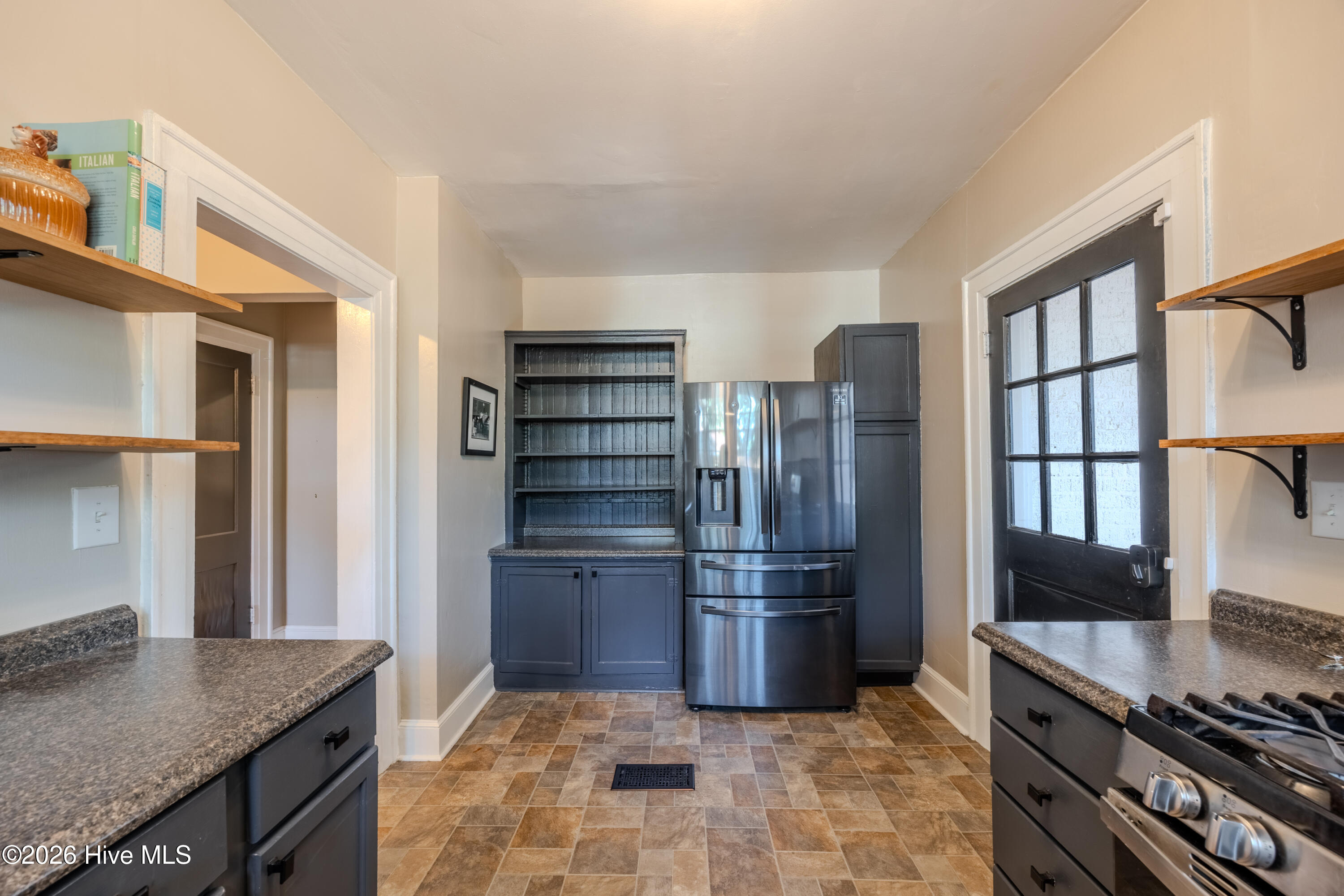 554 Avent Street Property Photo 10