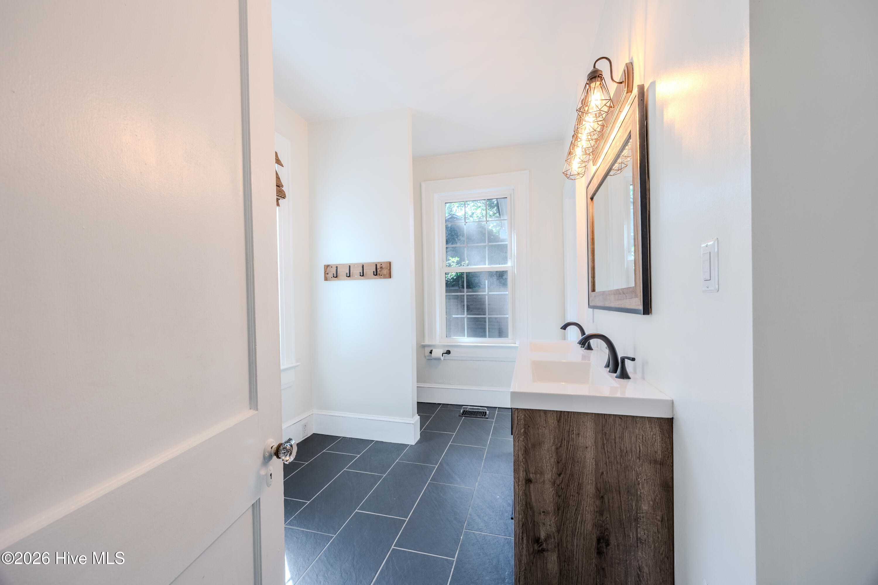 554 Avent Street Property Photo 13