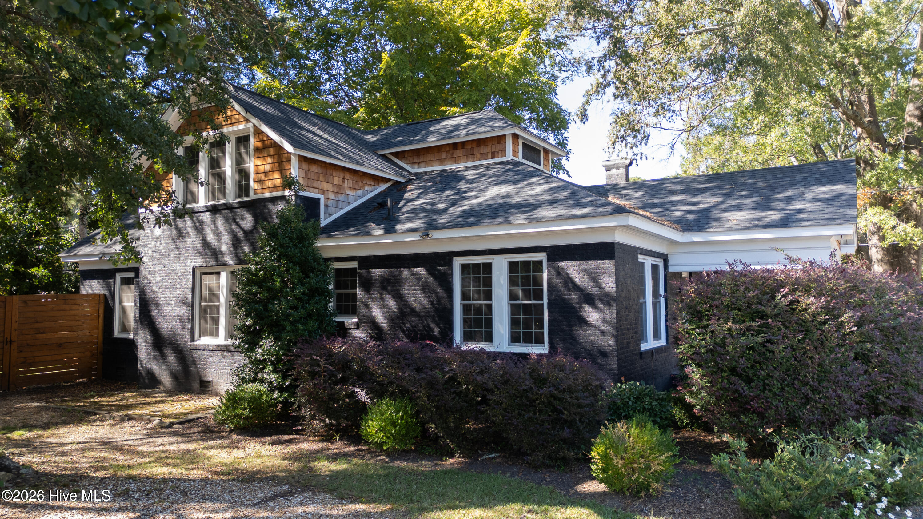 554 Avent Street Property Photo 33