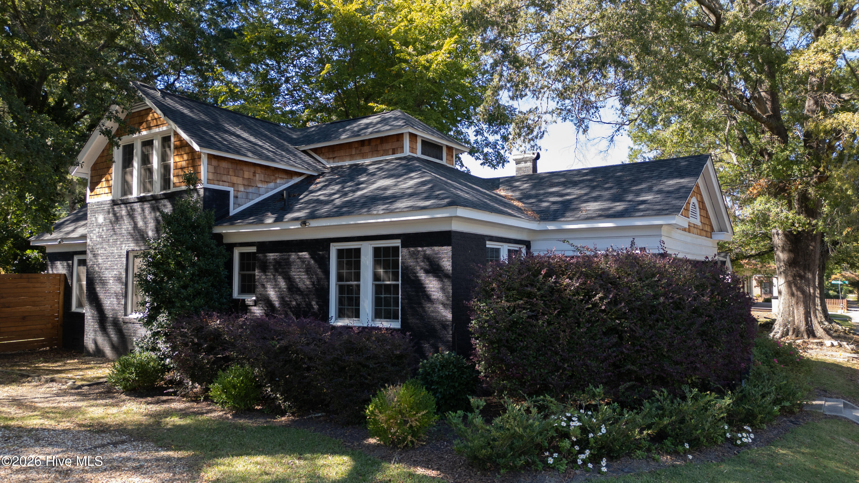 554 Avent Street Property Photo 34