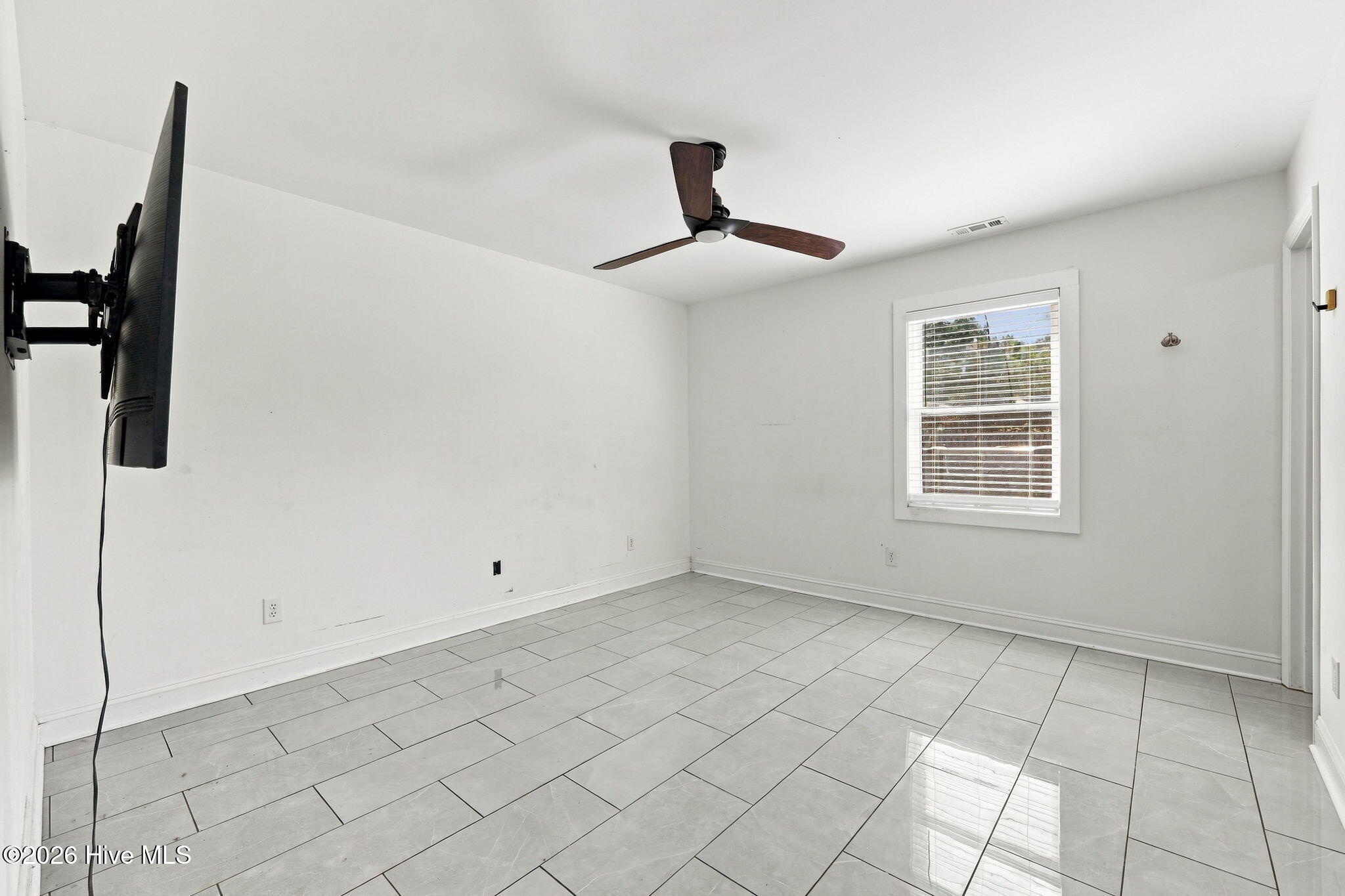 2913 Mandy Lane Property Photo 18