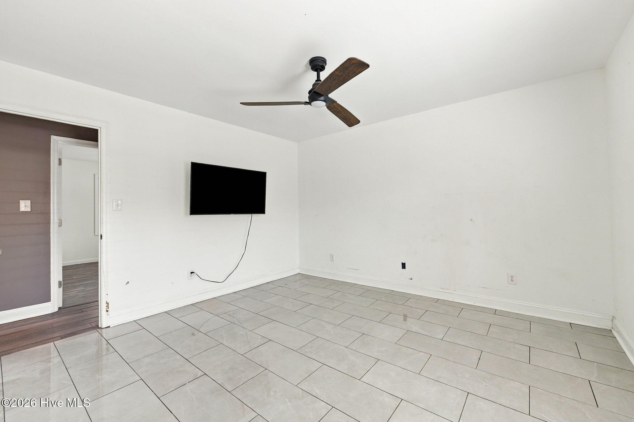 2913 Mandy Lane Property Photo 19