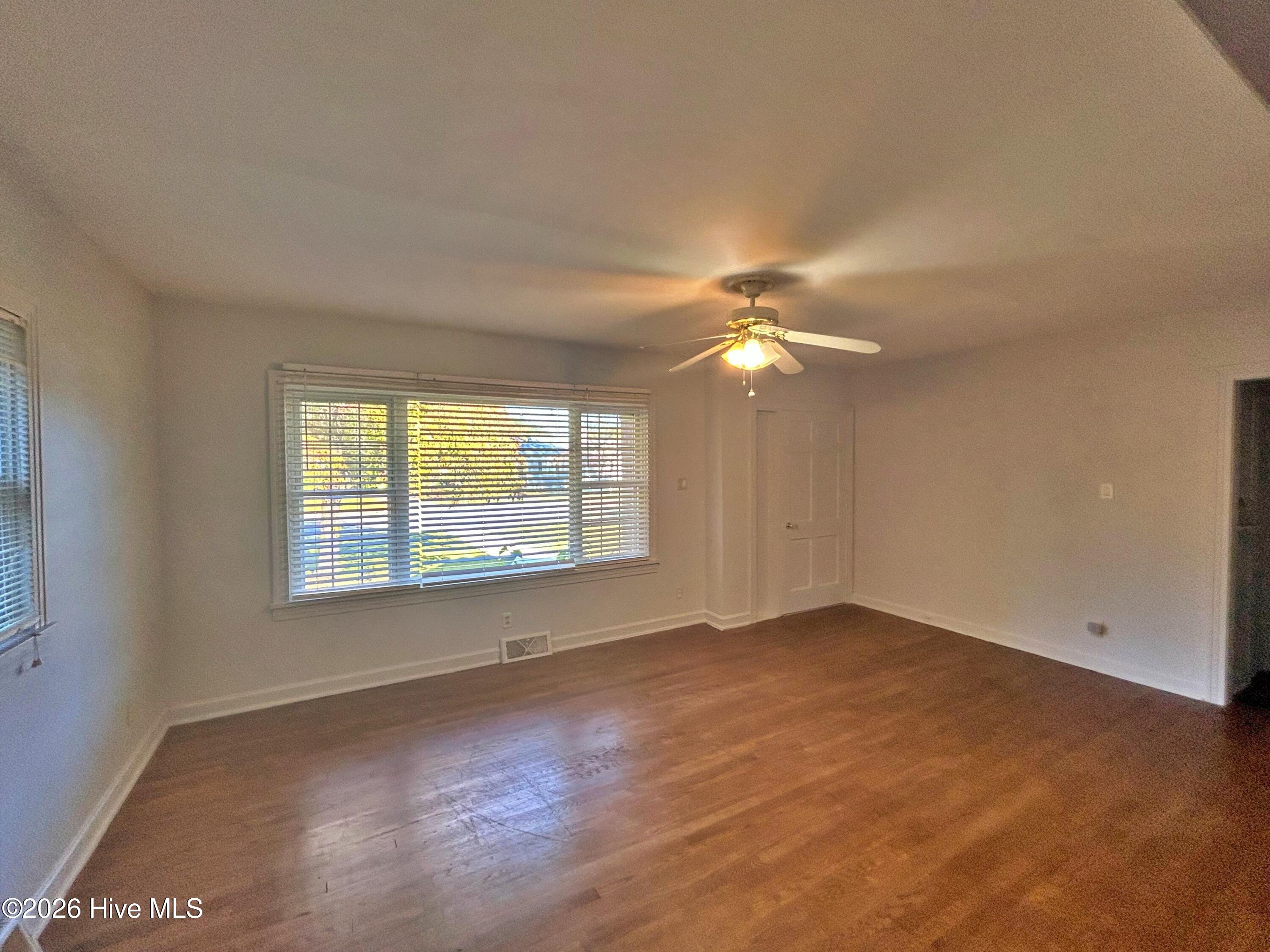 803 N Grace Avenue Property Photo 4