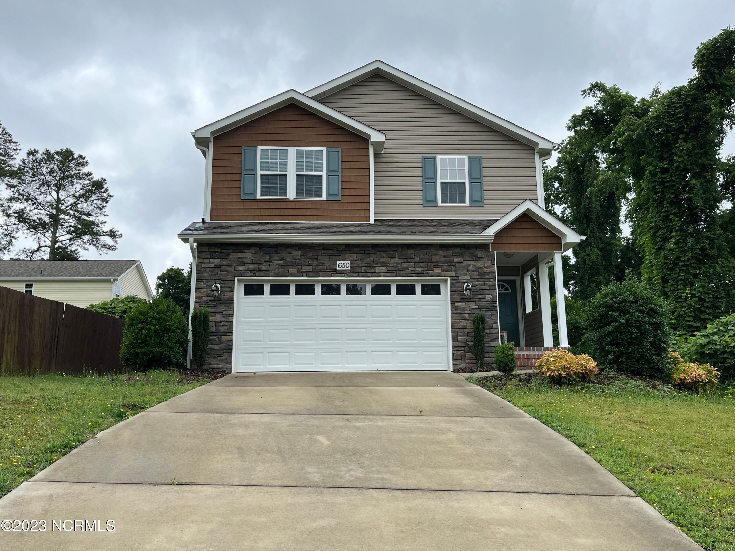 650 W Connecticut Avenue Property Photo 1