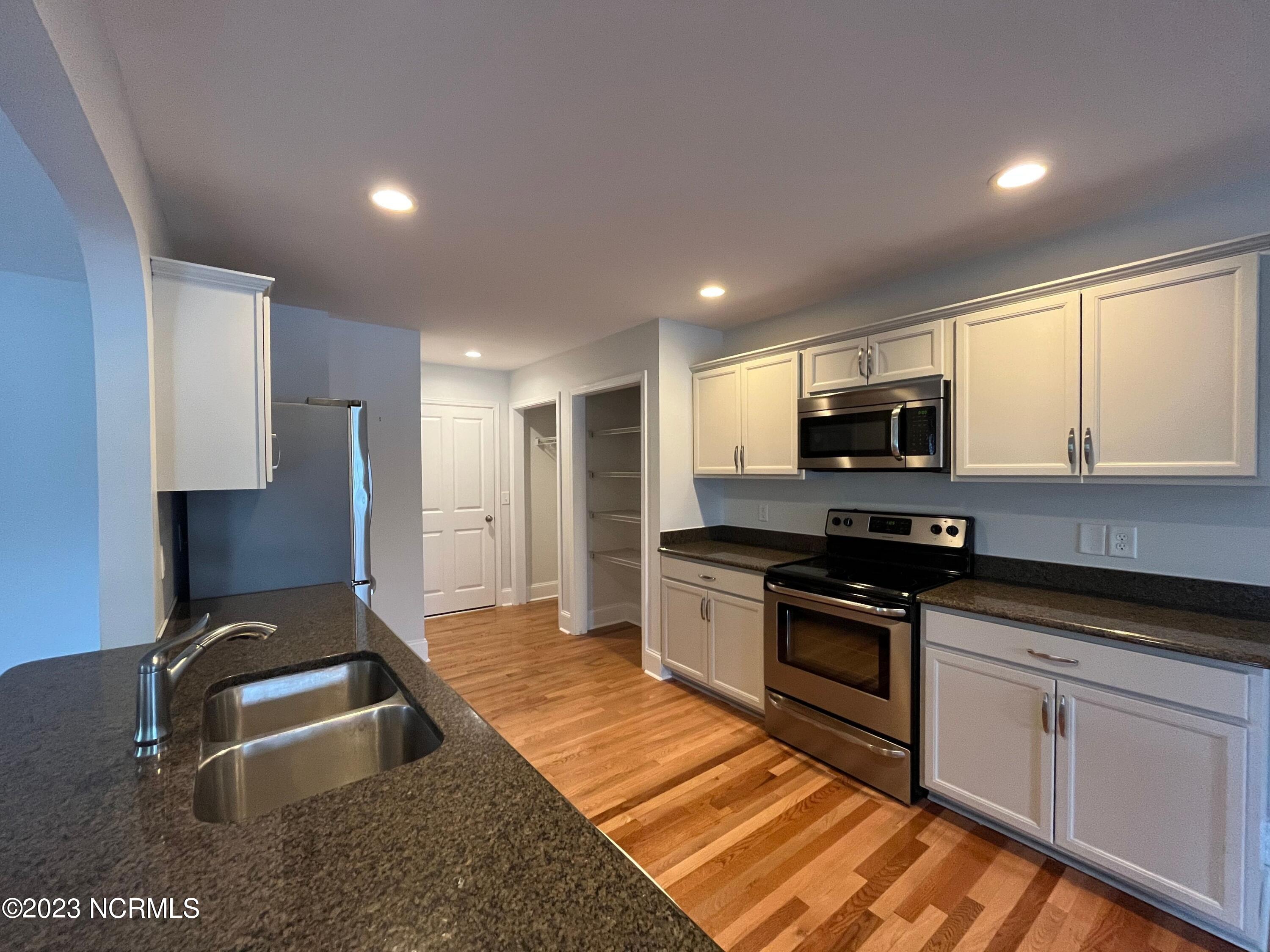 650 W Connecticut Avenue Property Photo 10