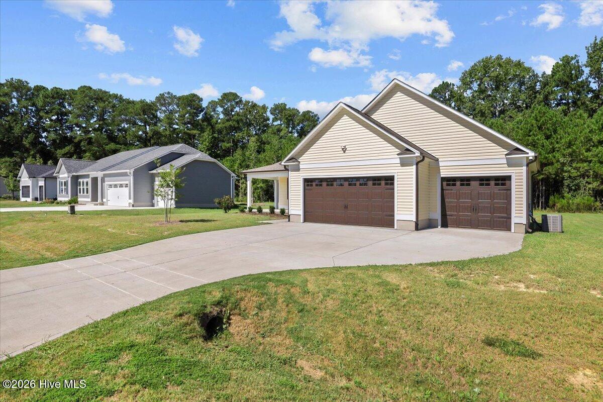109 Windemere Lane Property Photo 31