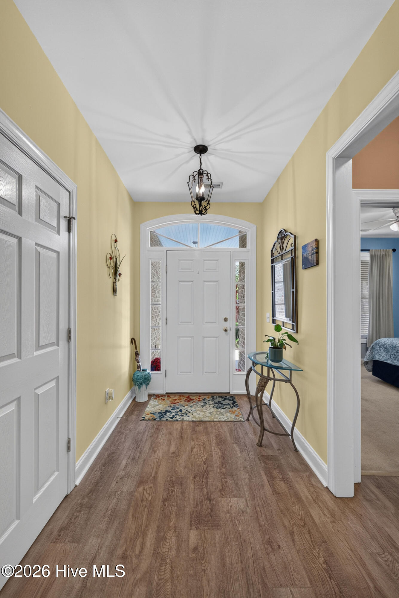 1026 Townes Court Property Photo 4
