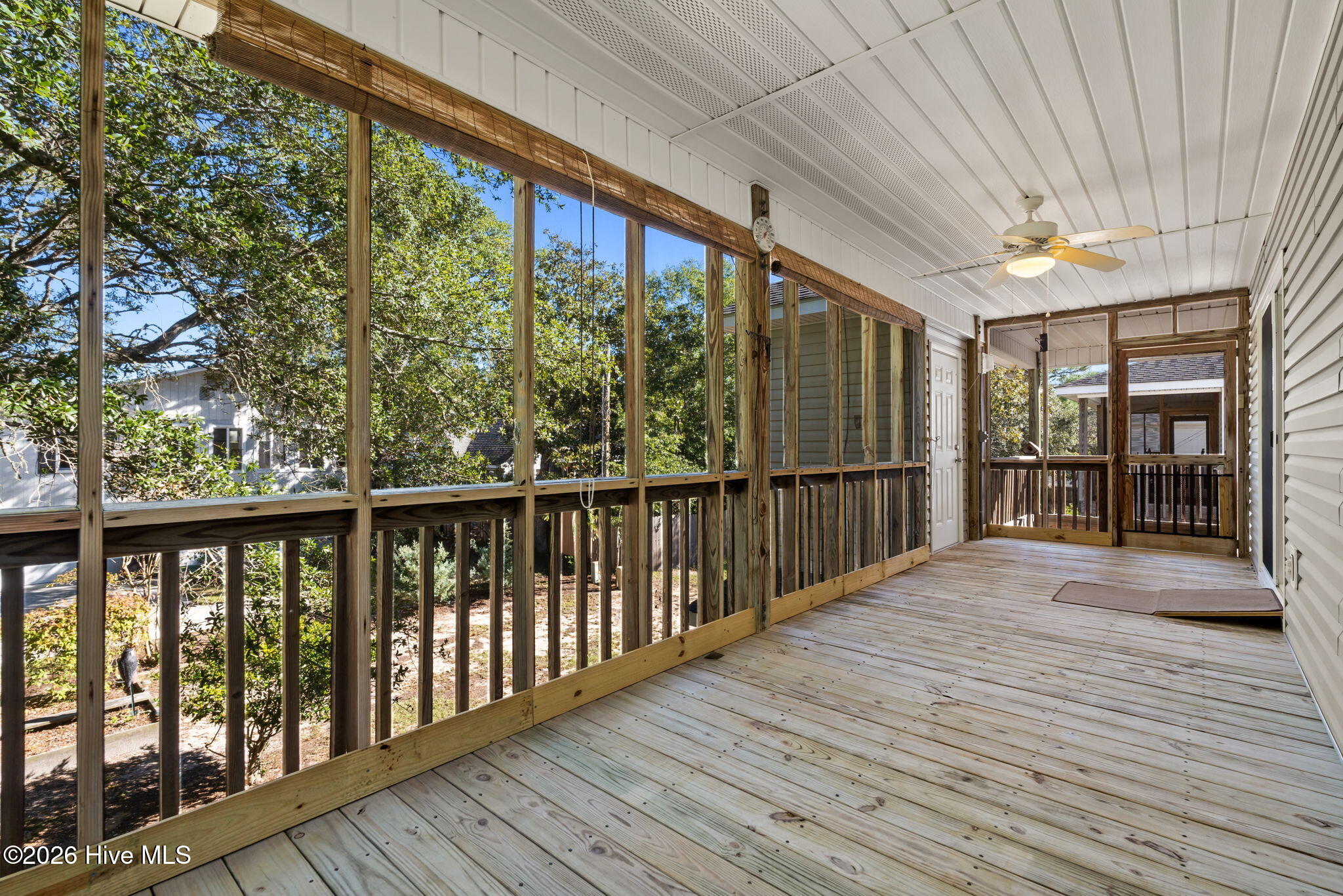 212 Ne 41st Street Property Photo 4