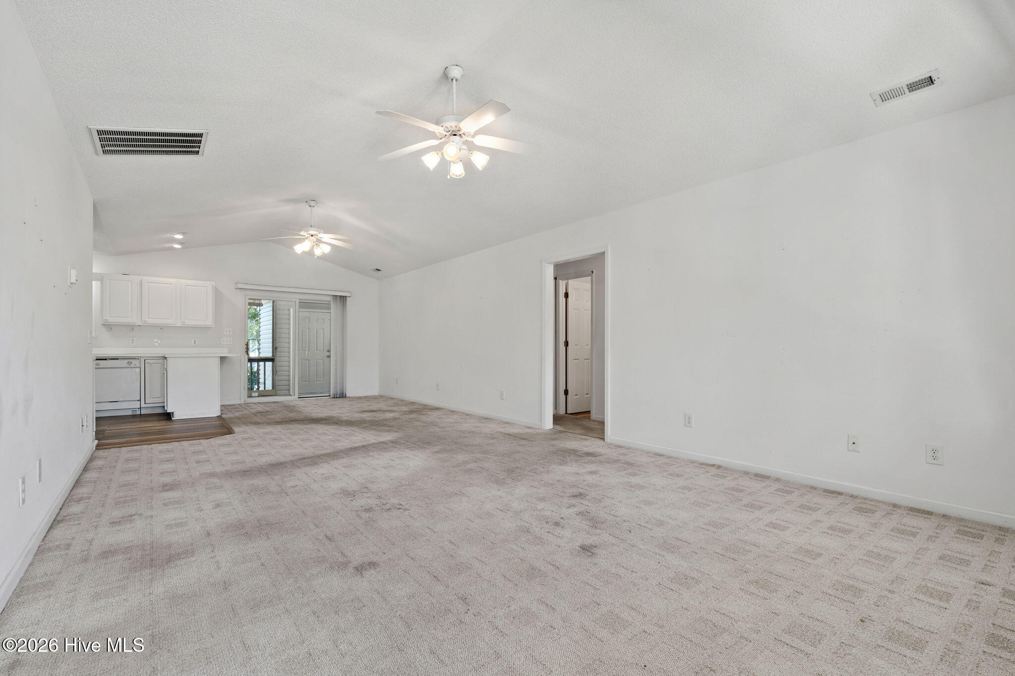 212 Ne 41st Street Property Photo 15
