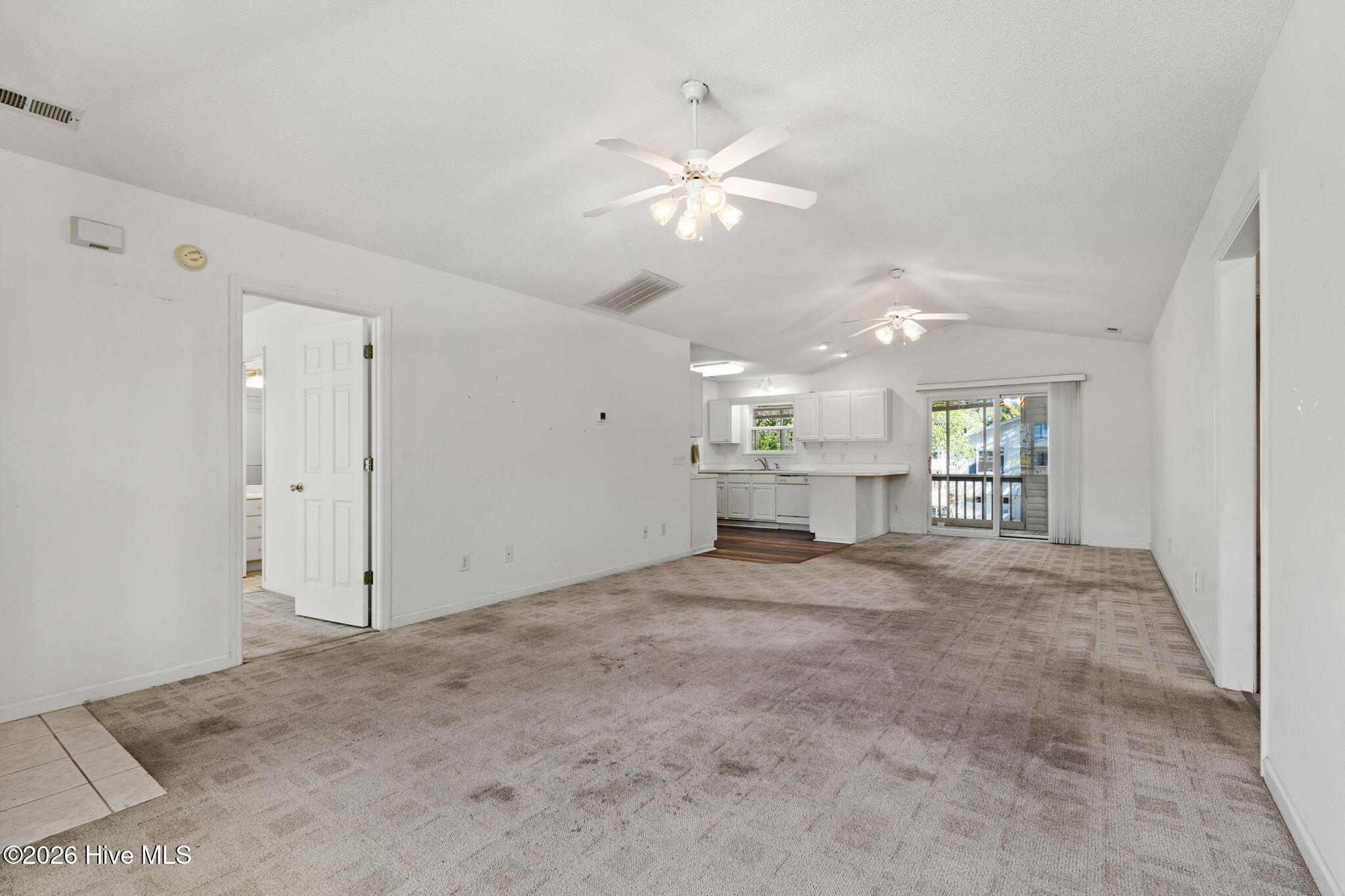 212 Ne 41st Street Property Photo 16