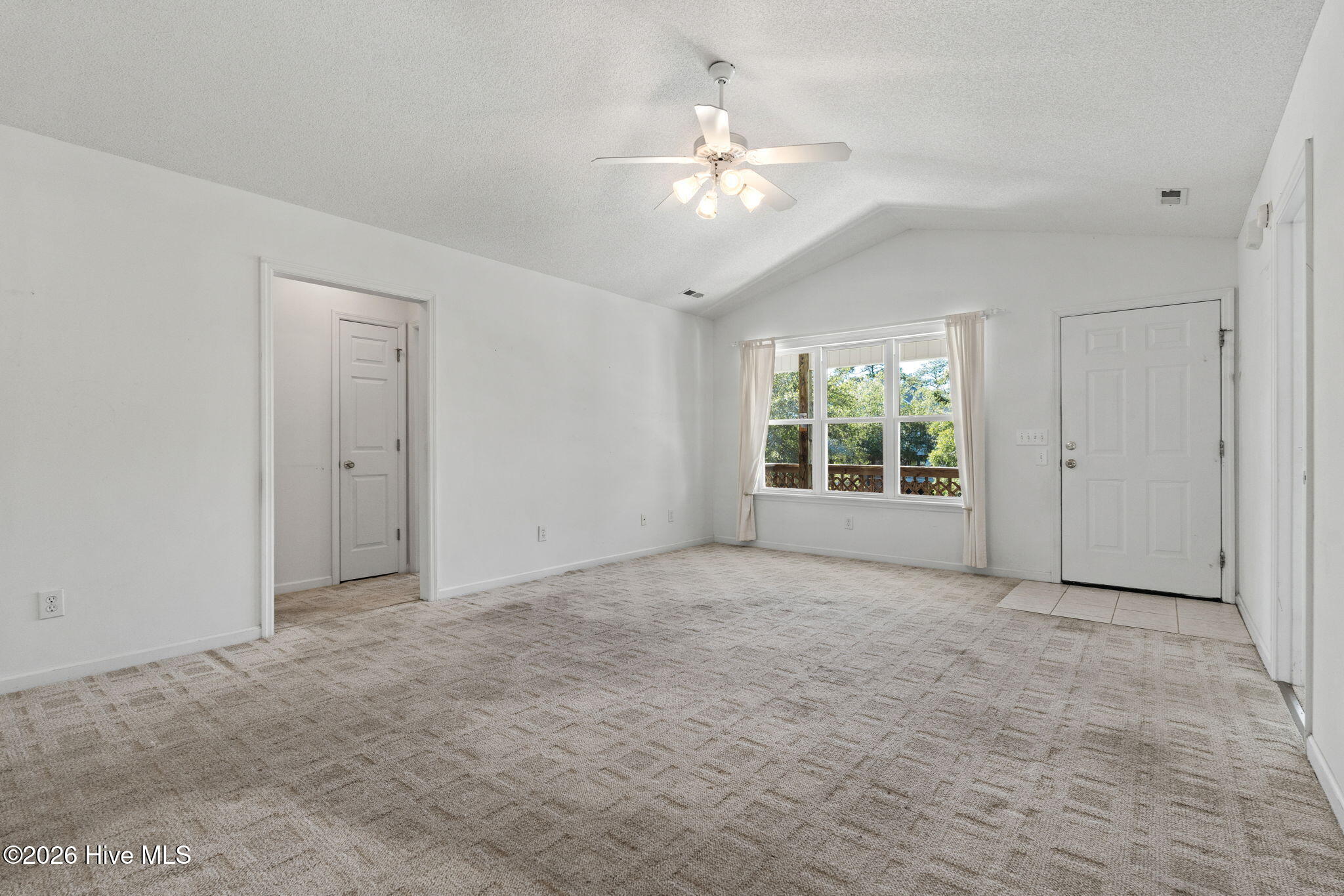 212 Ne 41st Street Property Photo 19