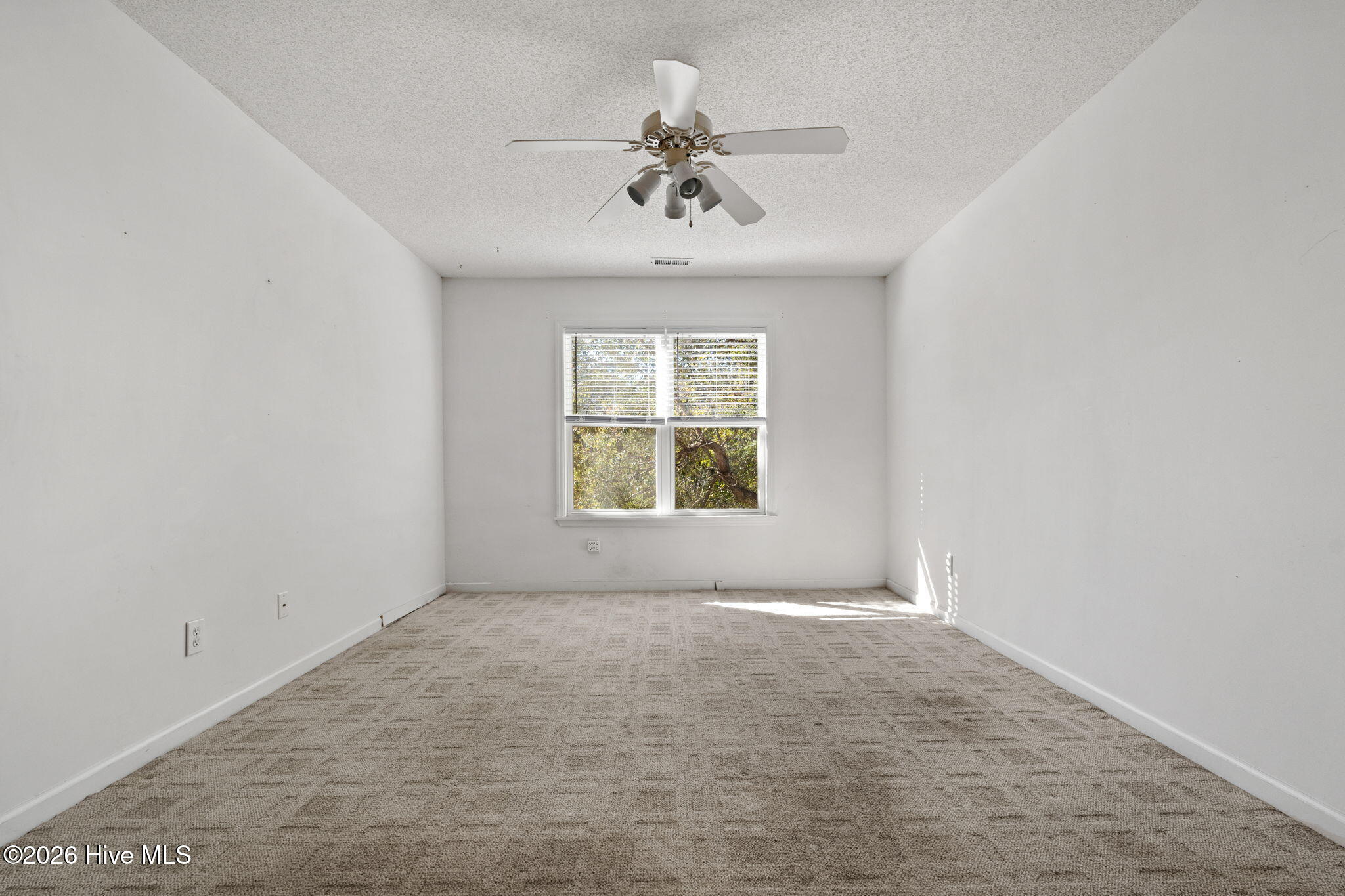 212 Ne 41st Street Property Photo 23