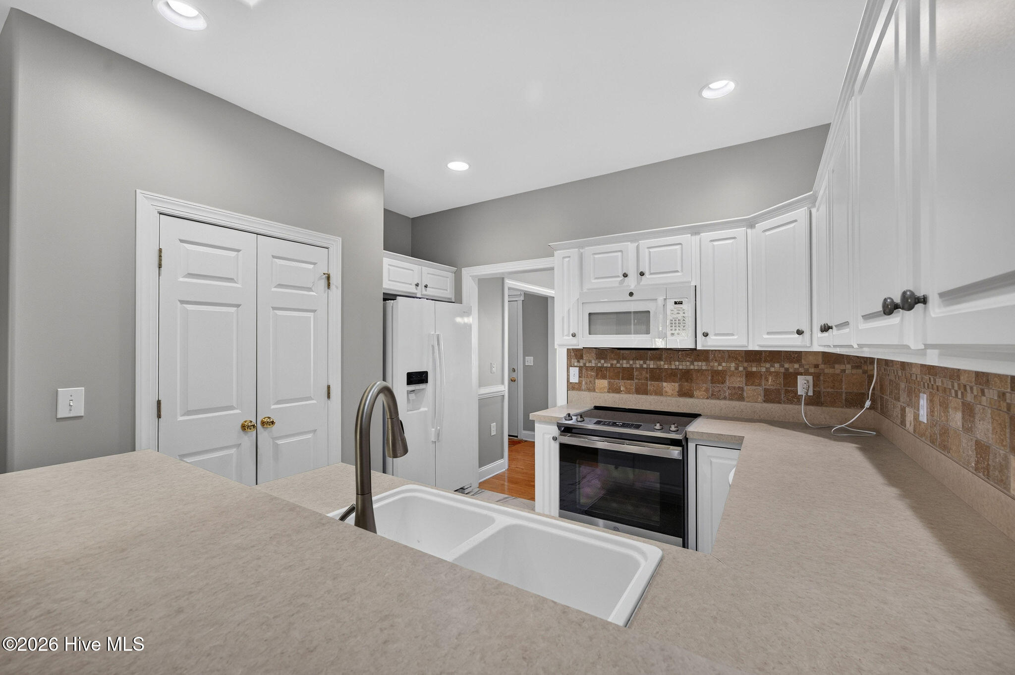 741 Beachwalk Drive Property Photo 12