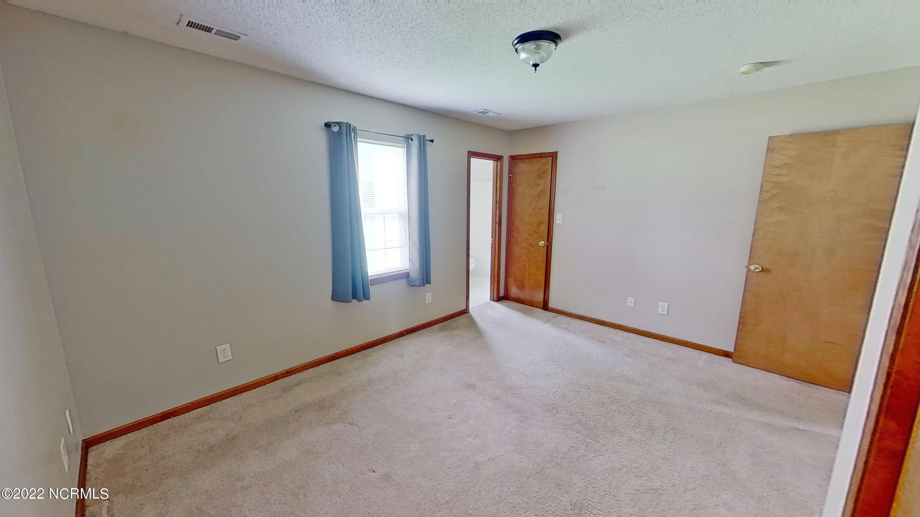 1043 Shirley Drive Property Photo 11