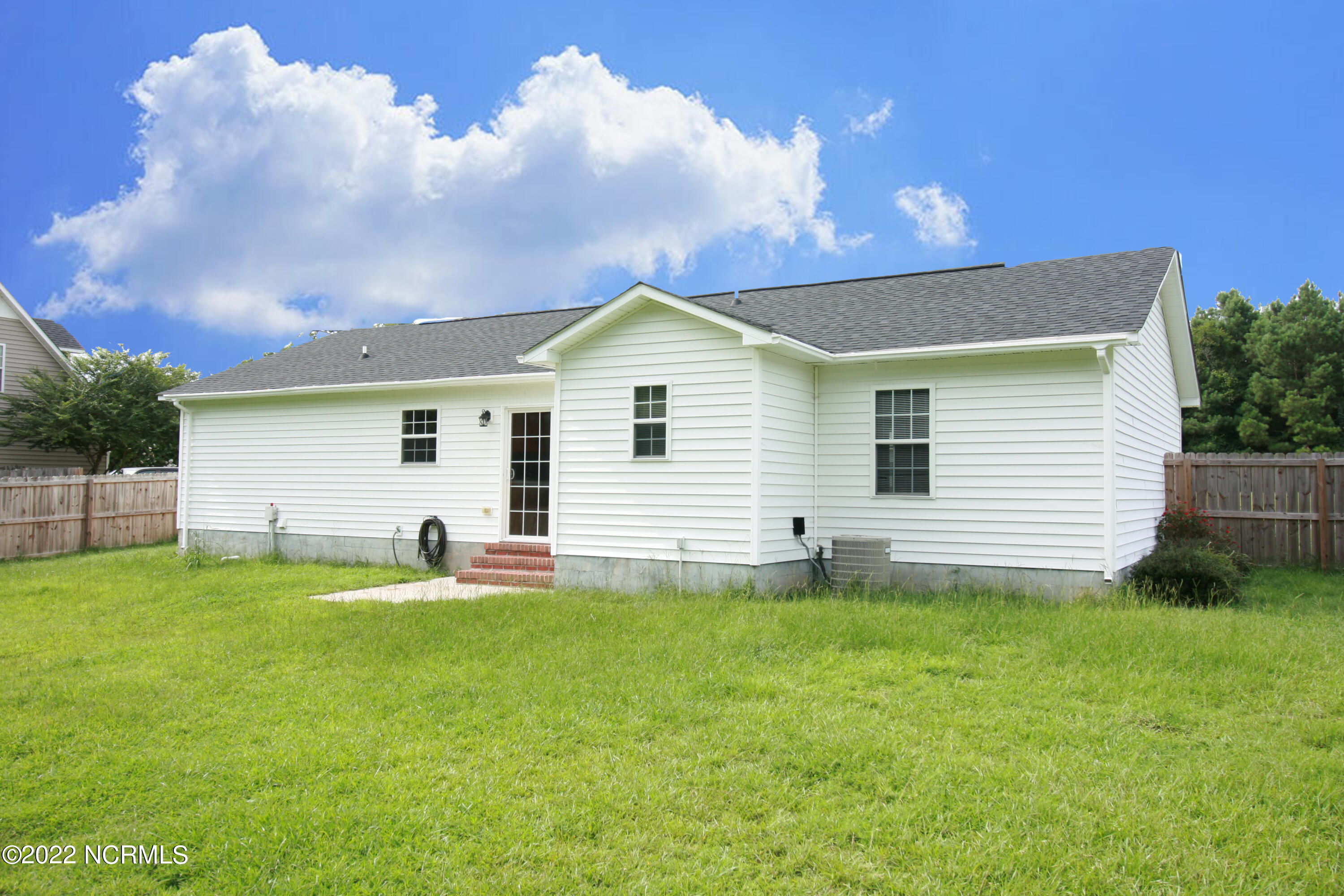 1043 Shirley Drive Property Photo 21