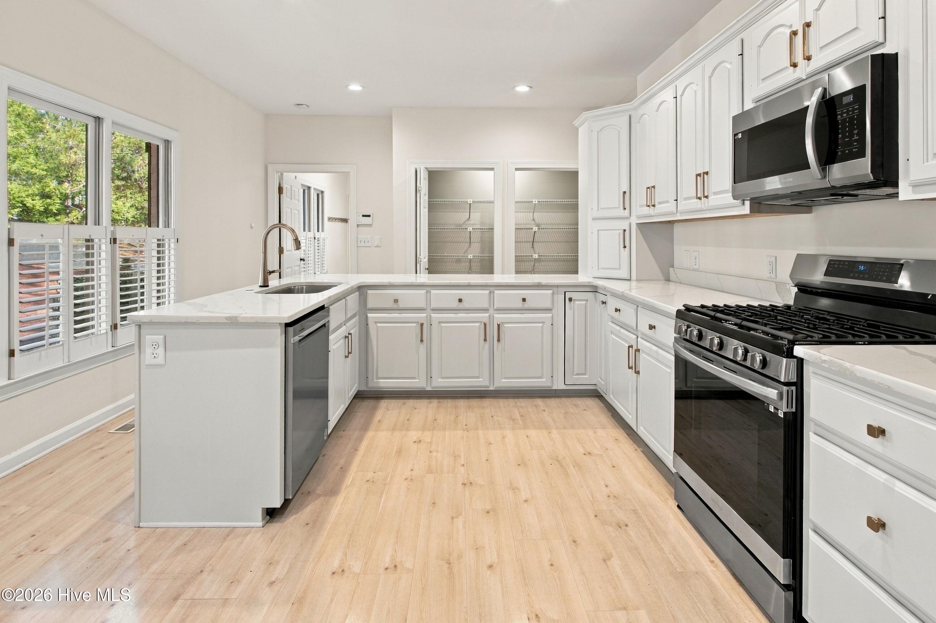 435 Tall Timbers Drive Property Photo 8
