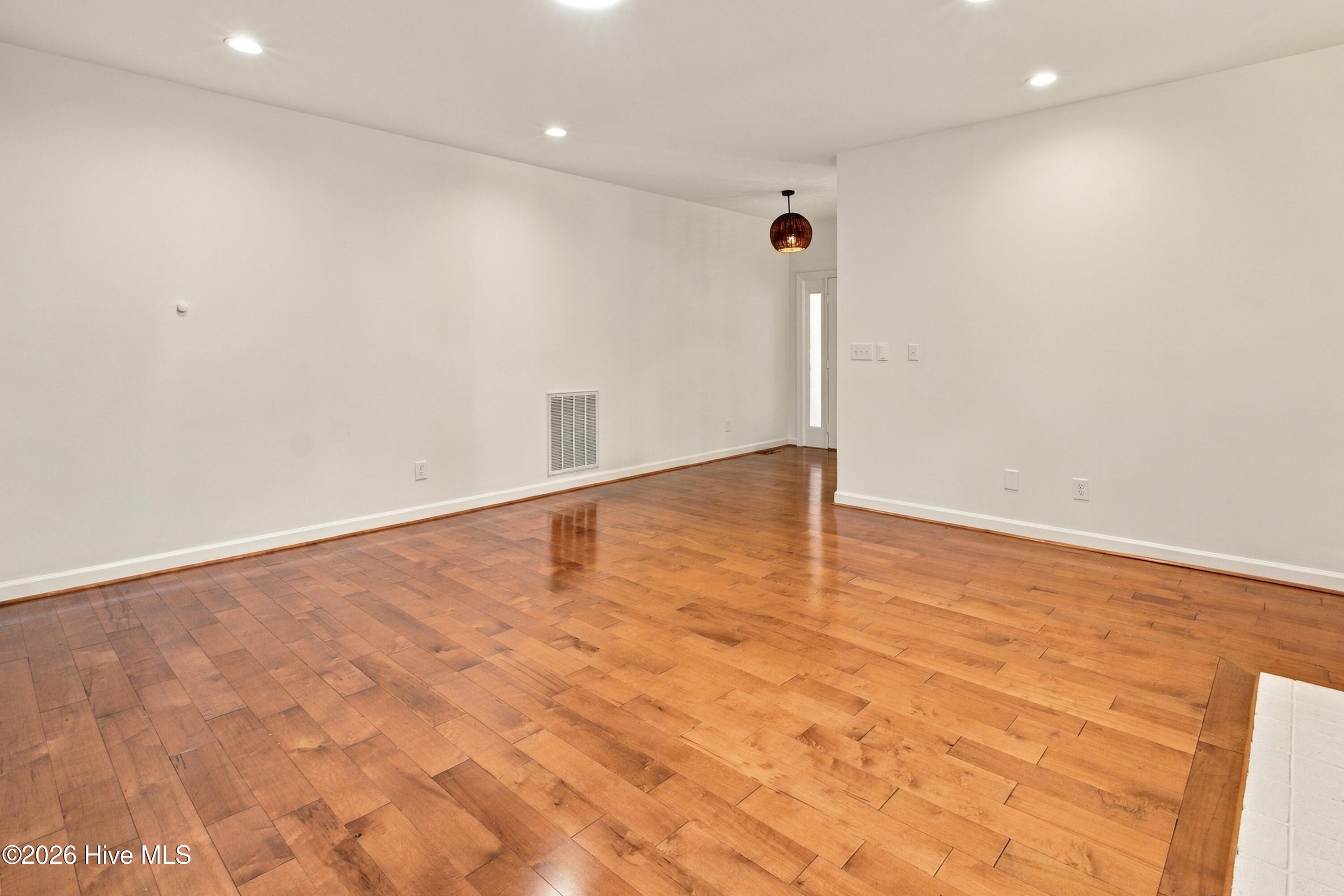 435 Tall Timbers Drive Property Photo 17