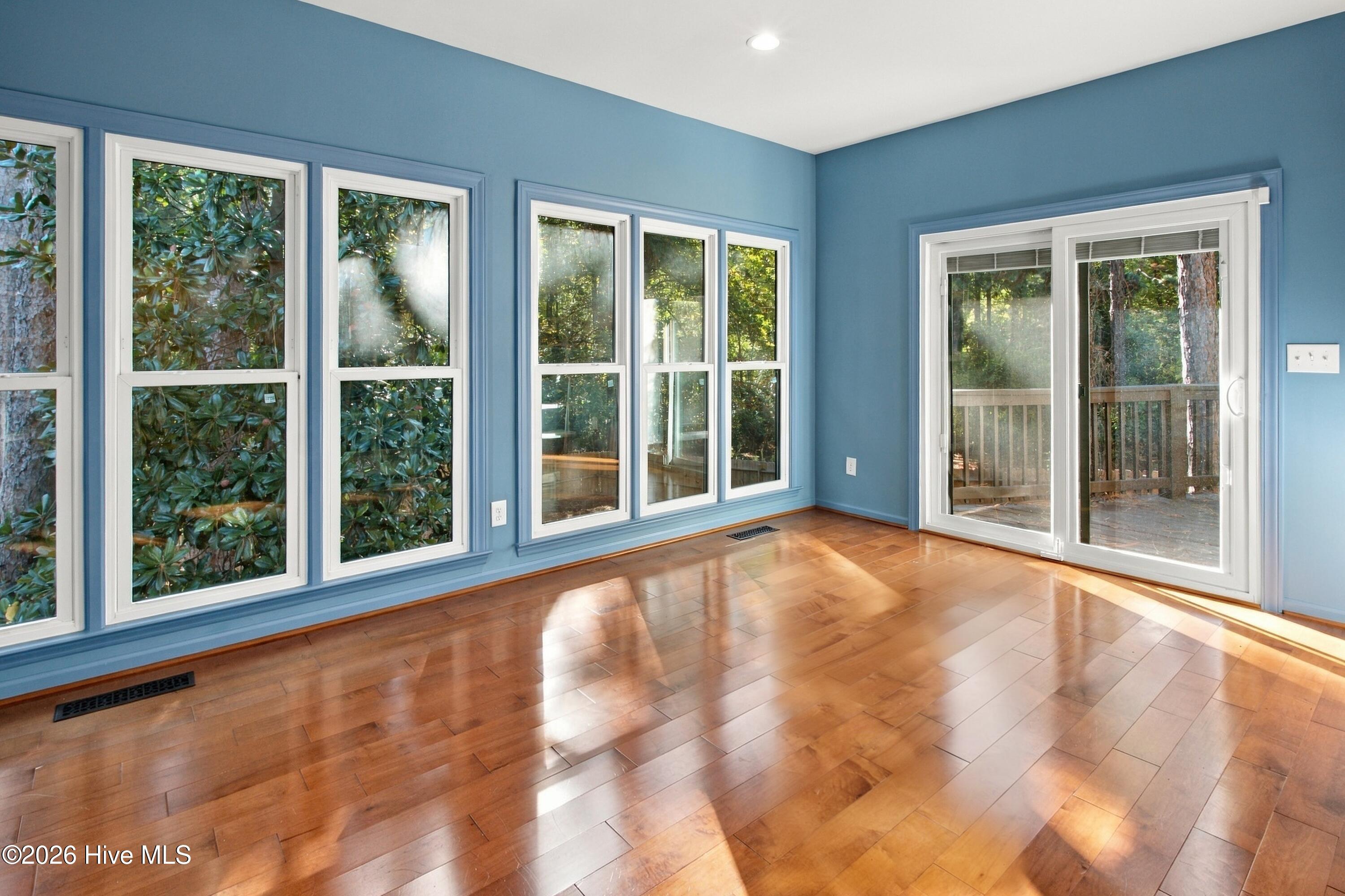 435 Tall Timbers Drive Property Photo 30