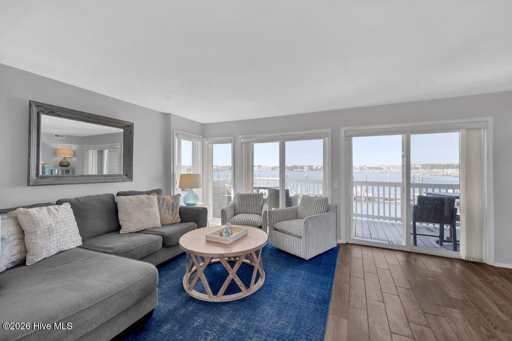 1403 Canal Drive Property Photo 5