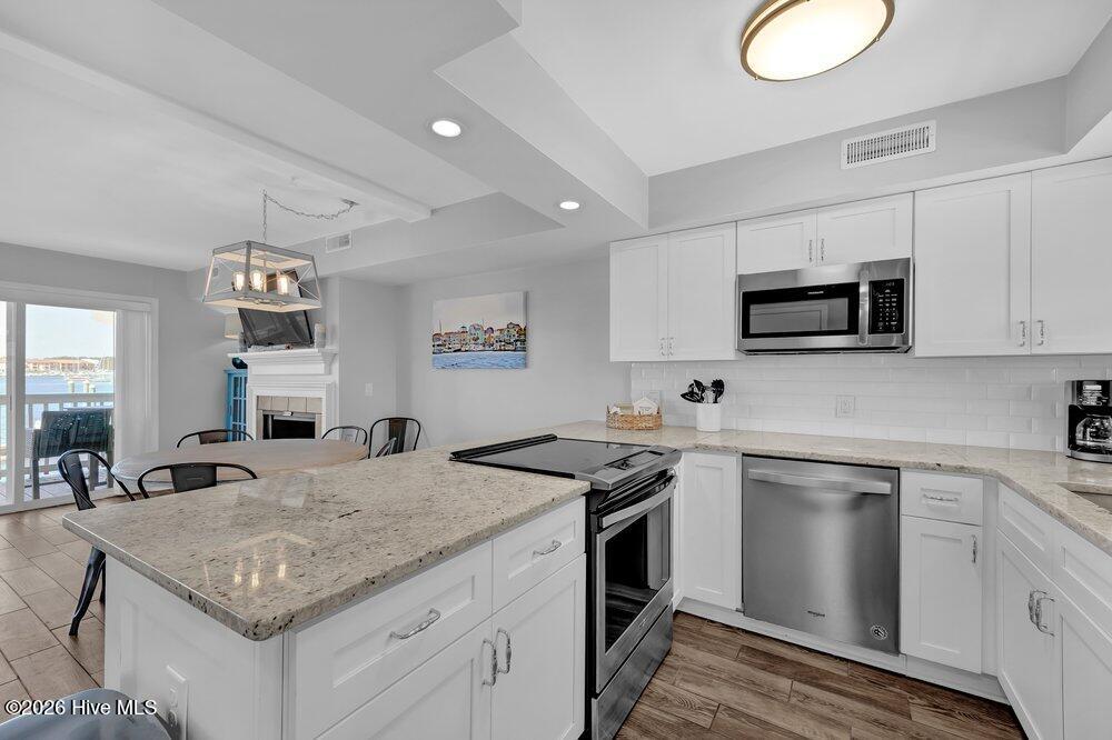 1403 Canal Drive Property Photo 7