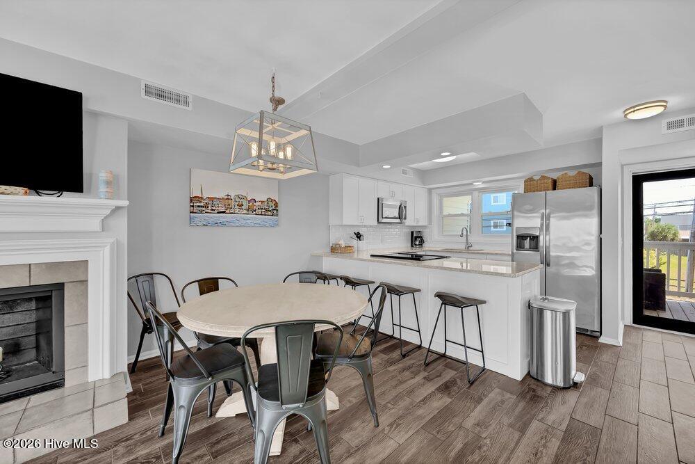 1403 Canal Drive Property Photo 9