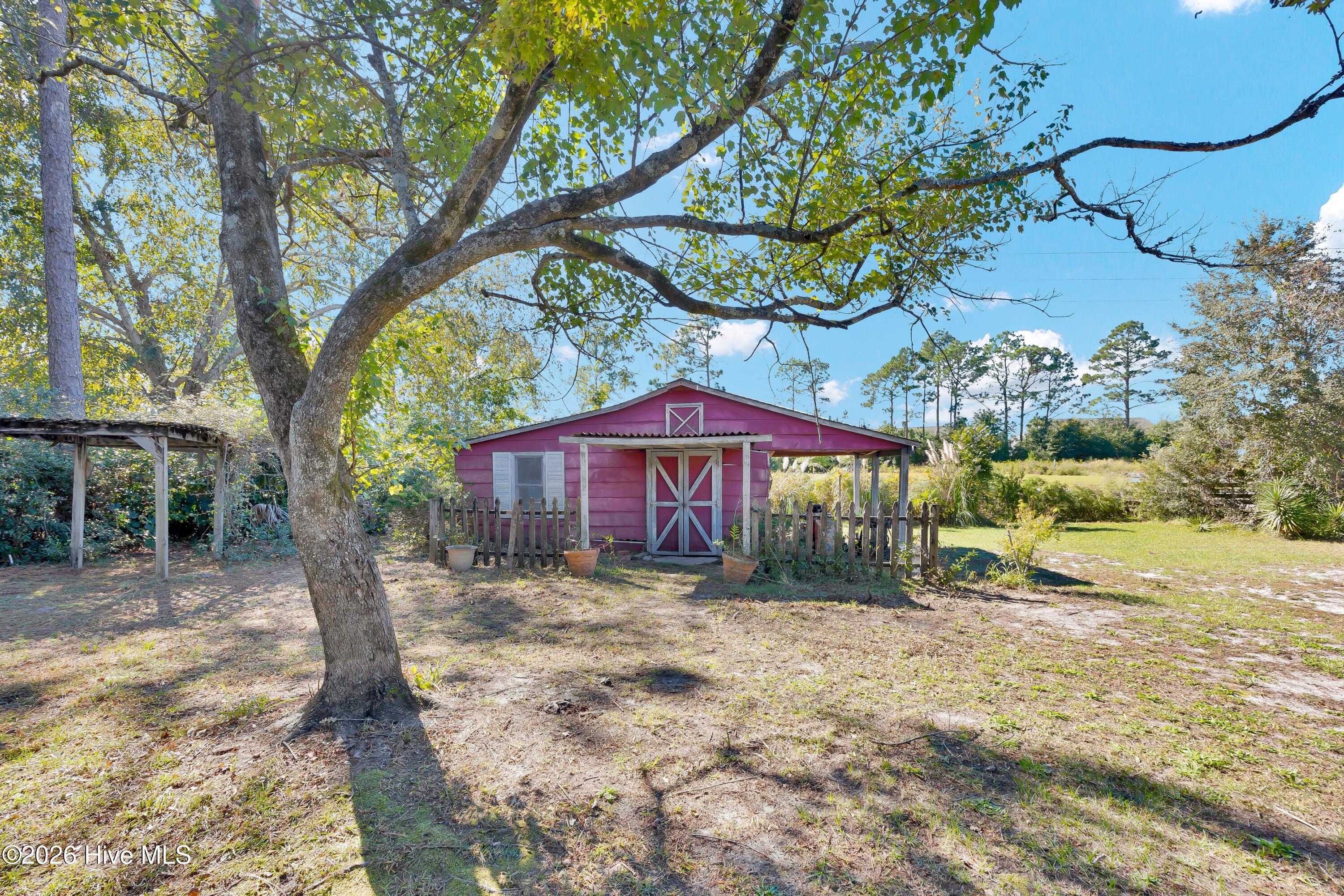 4802 Stillwell Road Property Photo 6