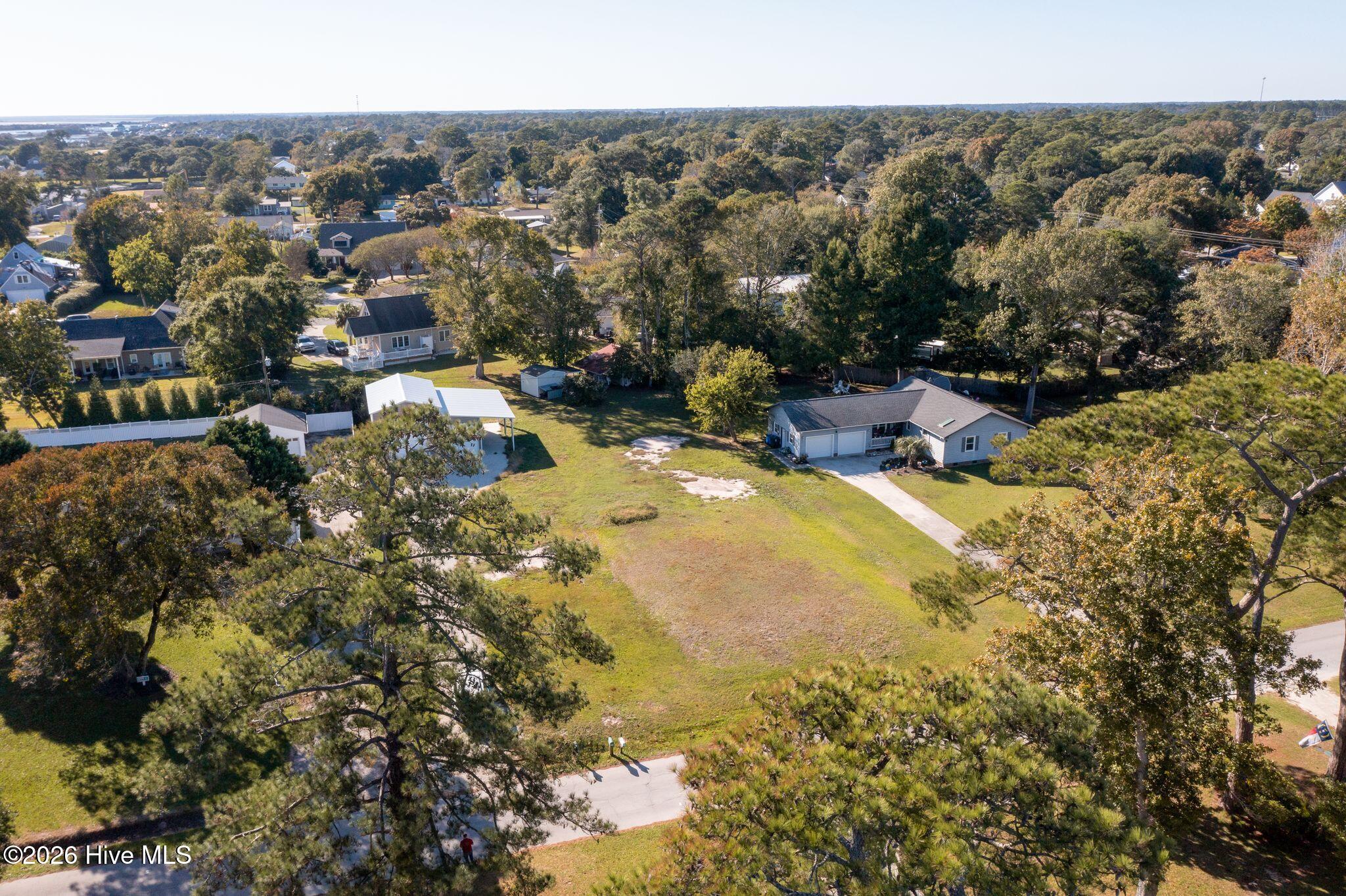 304 16 Yaupon Drive Property Photo 4