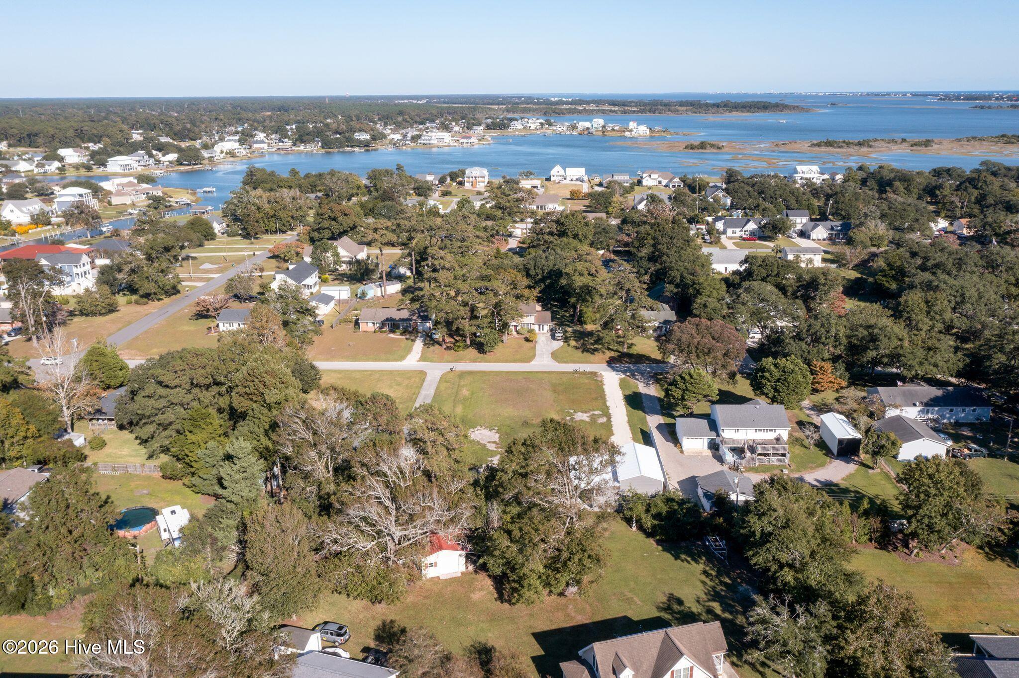 304 16 Yaupon Drive Property Photo 10