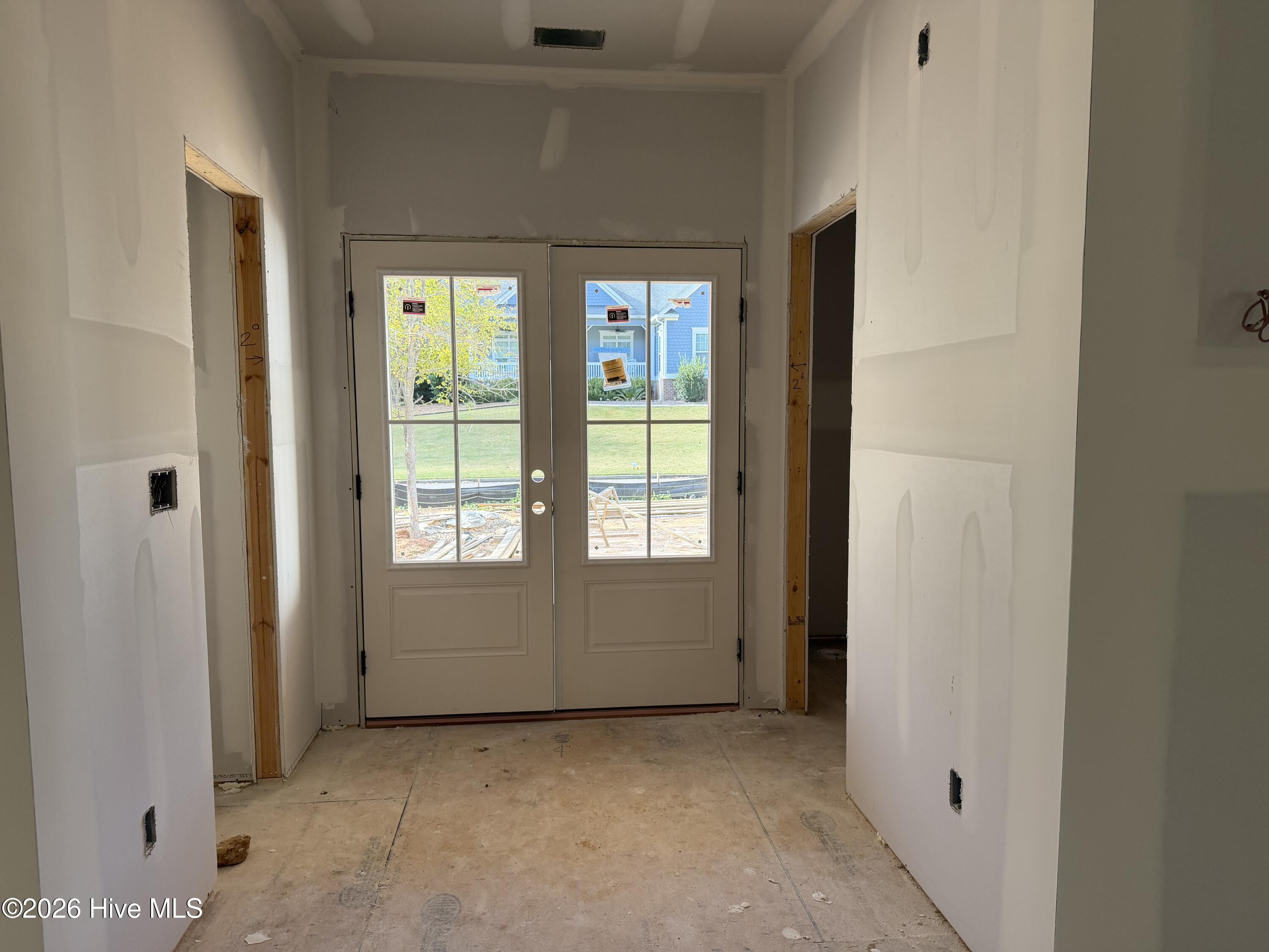 116 Oakbrook Drive Property Photo 2