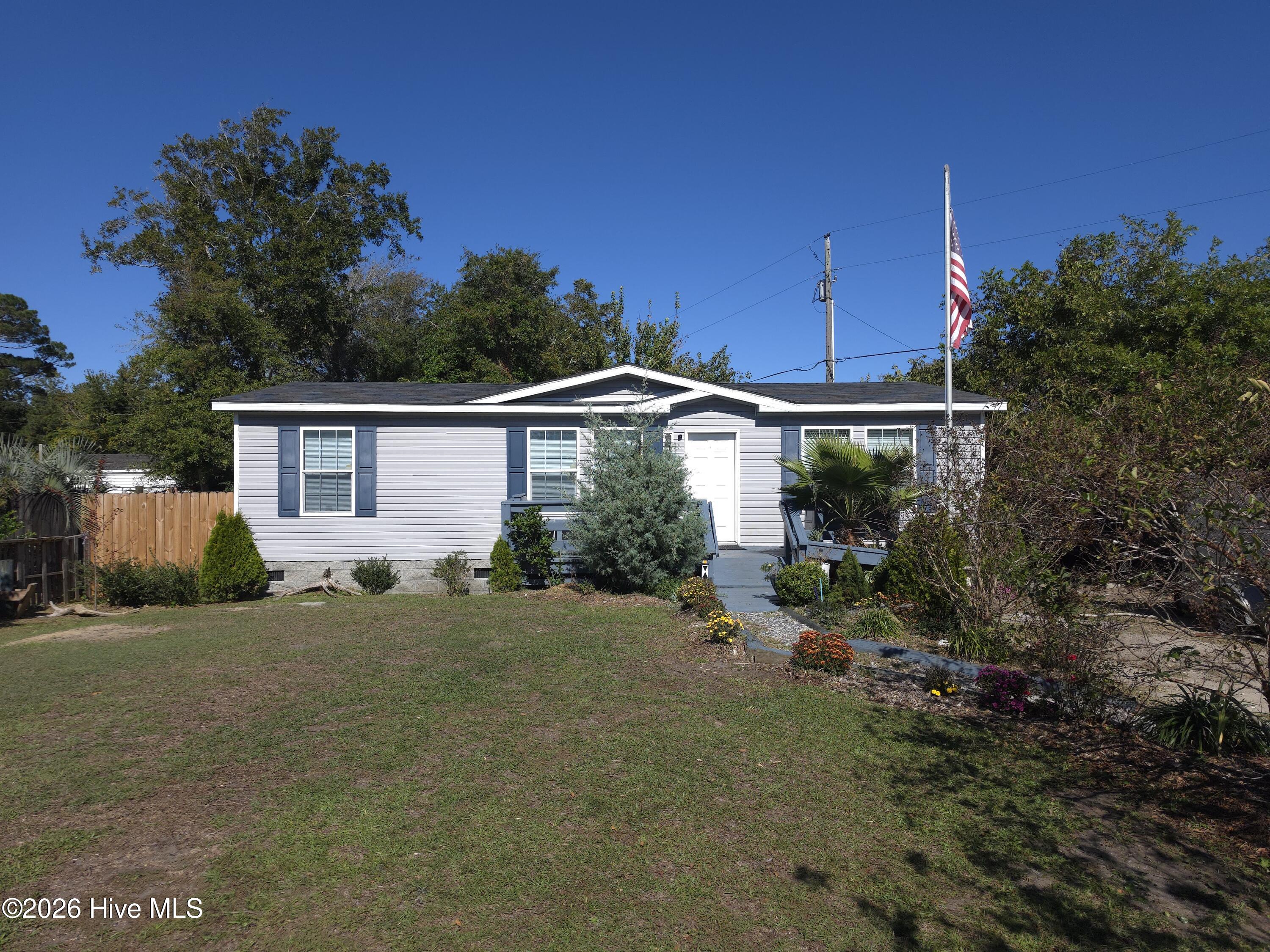 374 Broad Creek Loop Road Property Photo 1