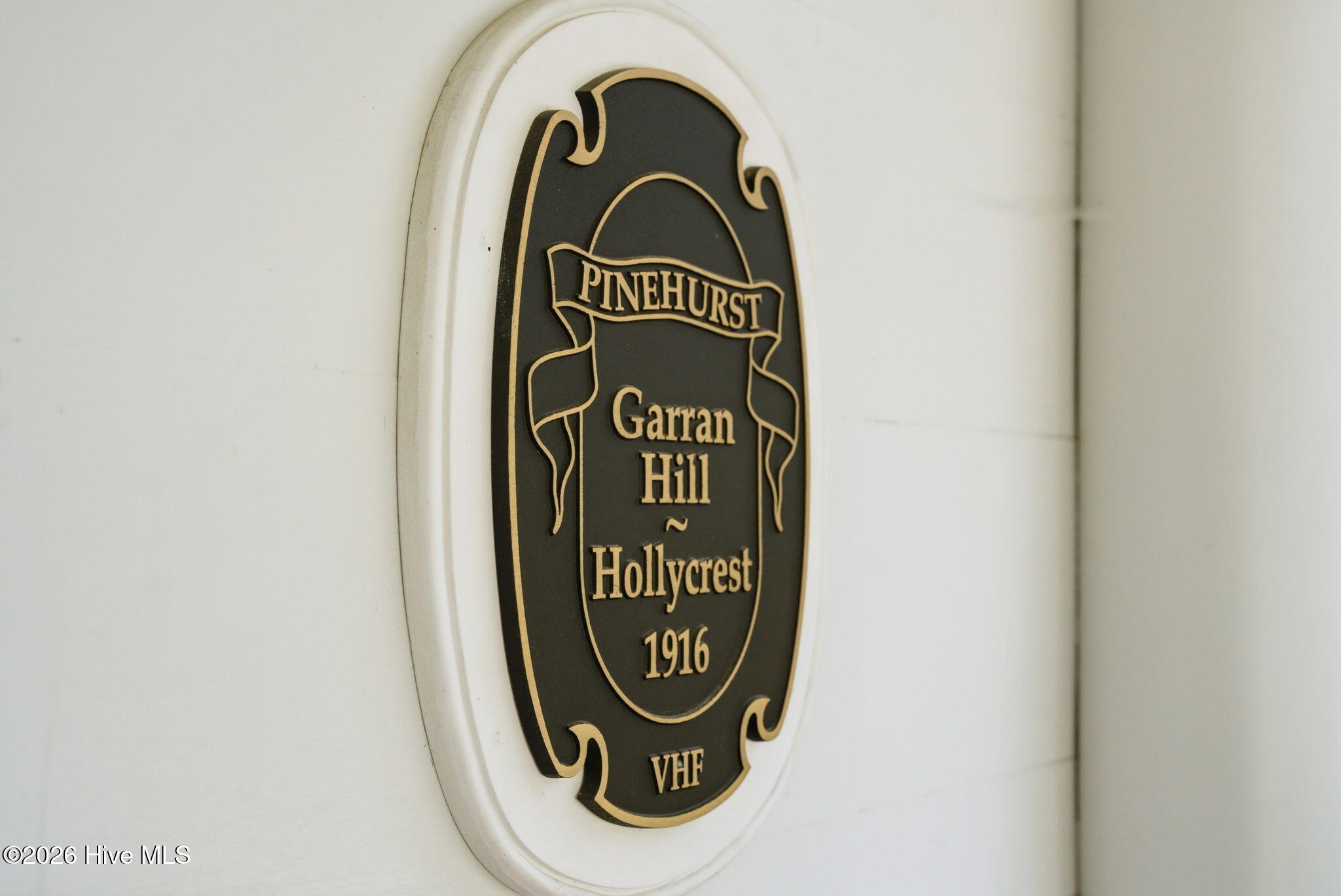 200 Hollycrest Drive Property Photo 10