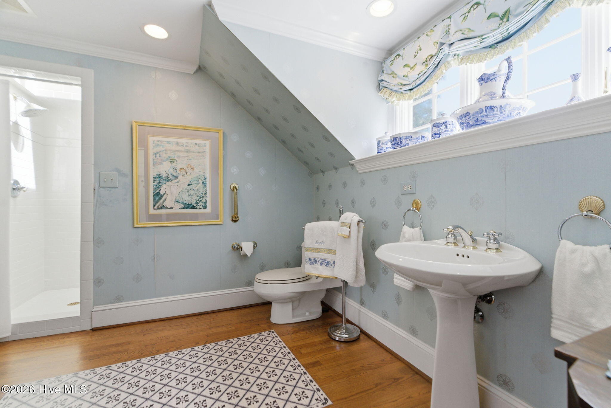 200 Hollycrest Drive Property Photo 124