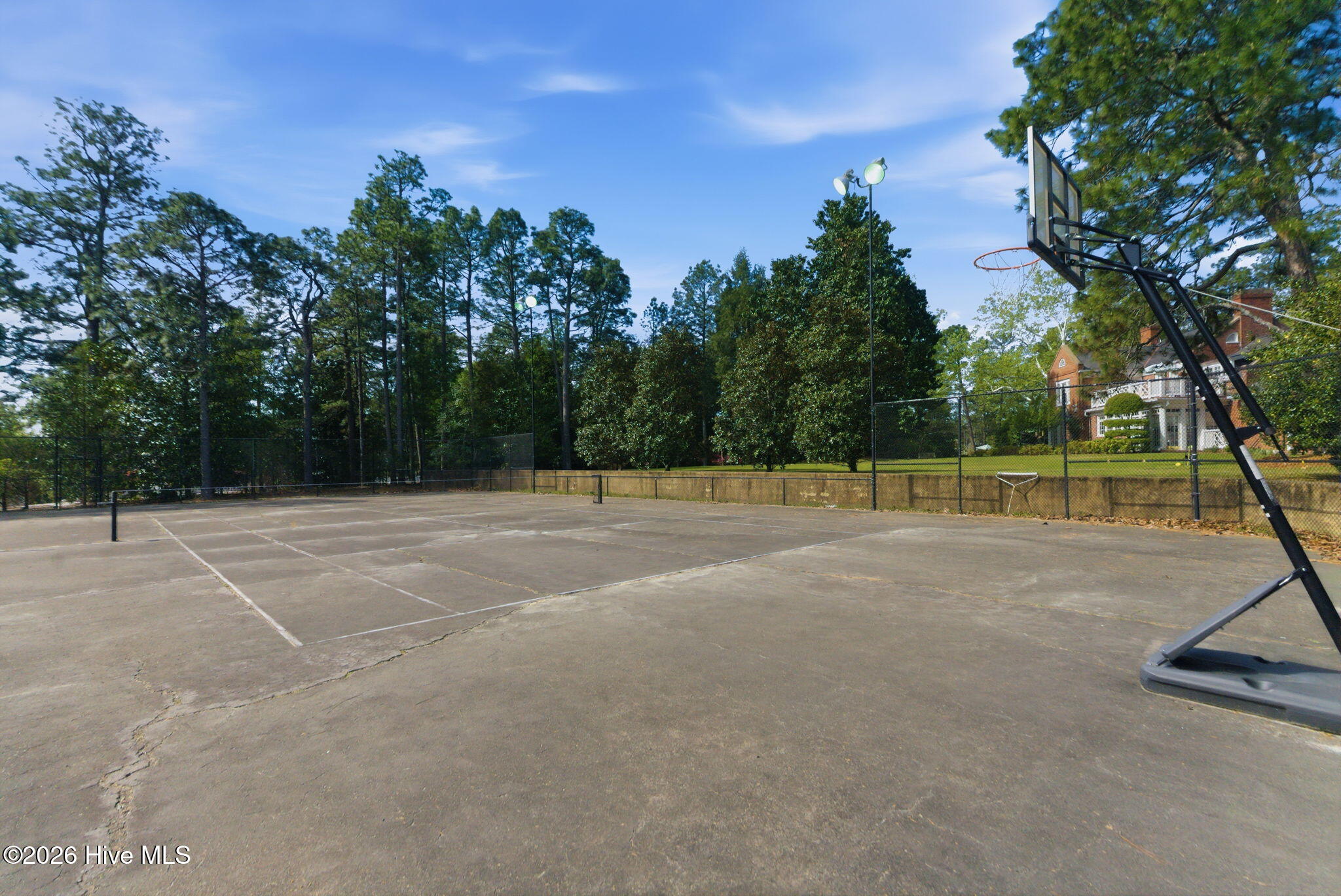 200 Hollycrest Drive Property Photo 165