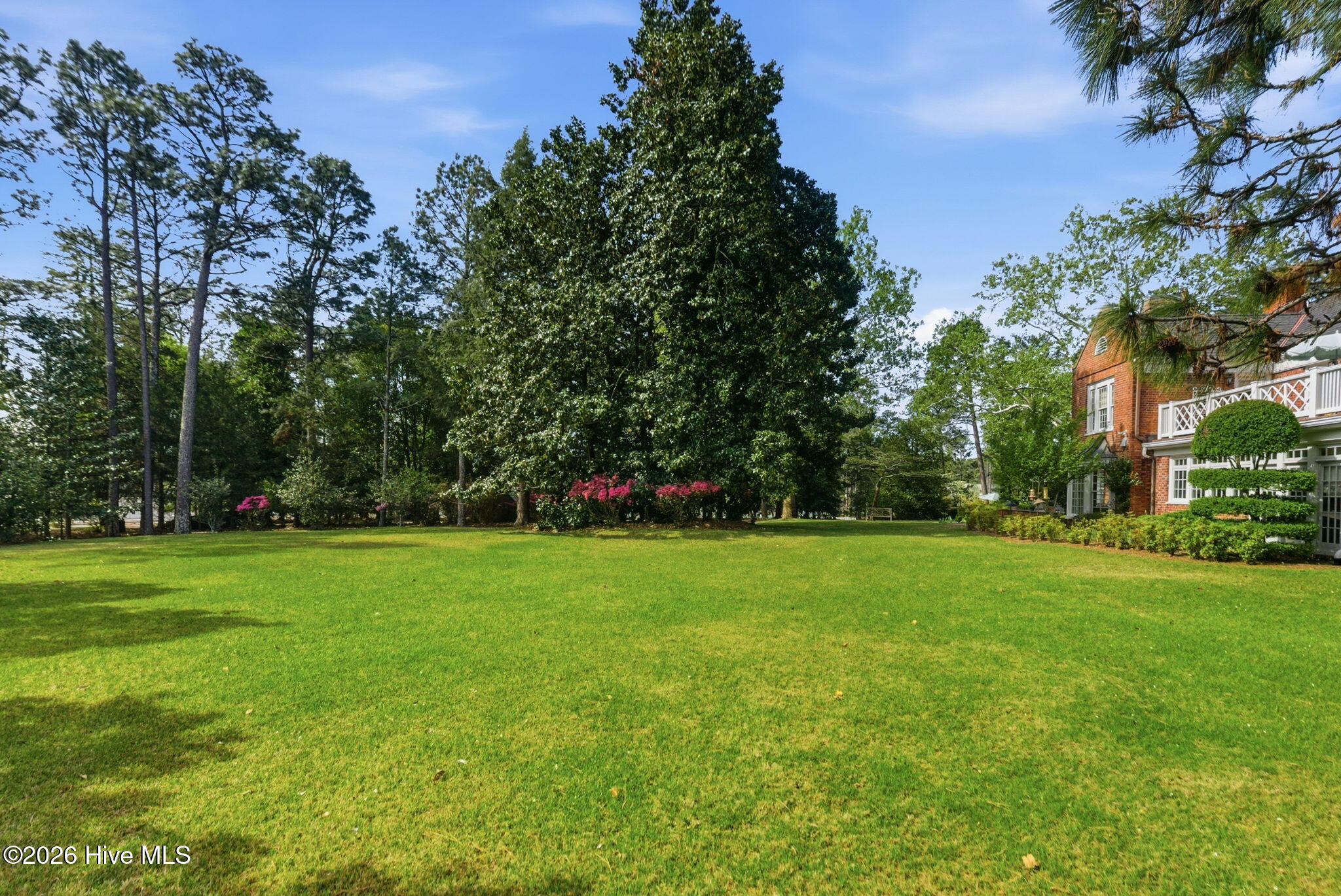200 Hollycrest Drive Property Photo 168