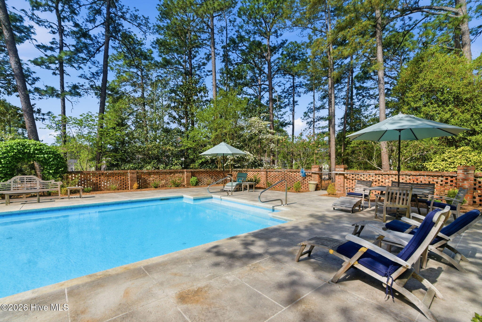 200 Hollycrest Drive Property Photo 178