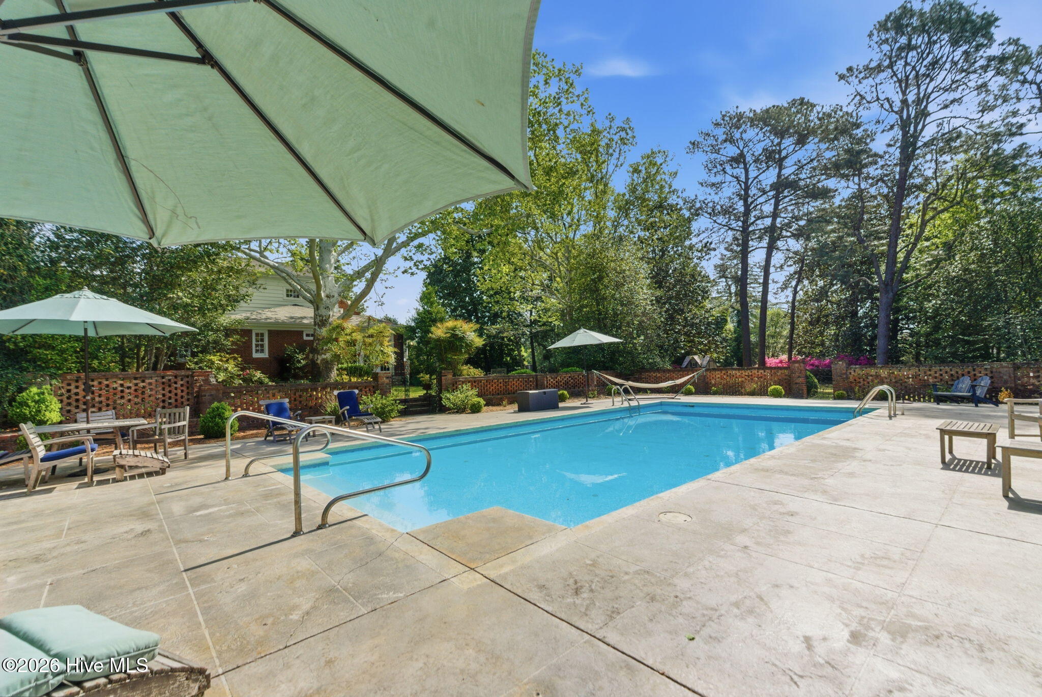 200 Hollycrest Drive Property Photo 183