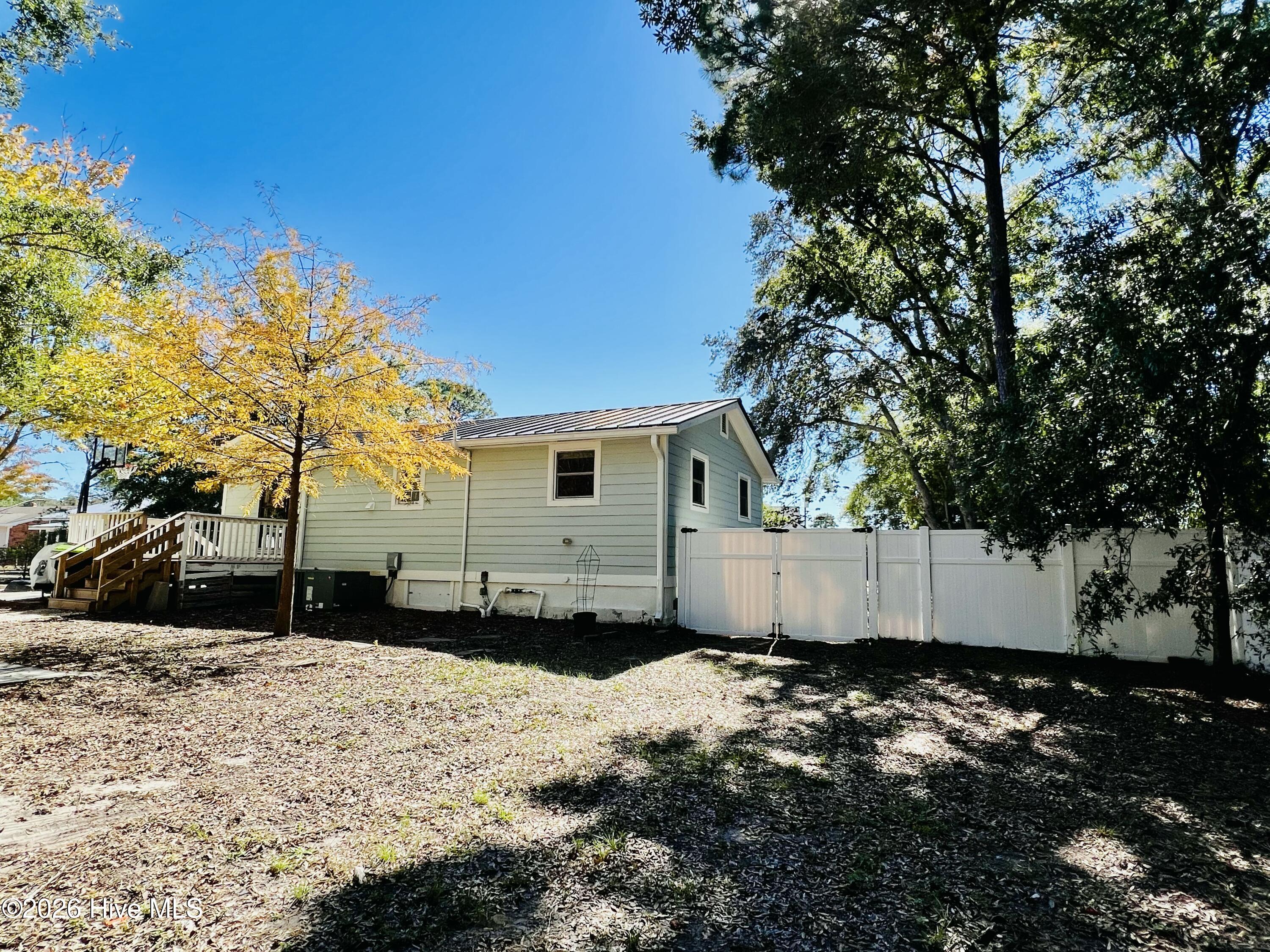 114 Stuart Avenue Property Photo 20