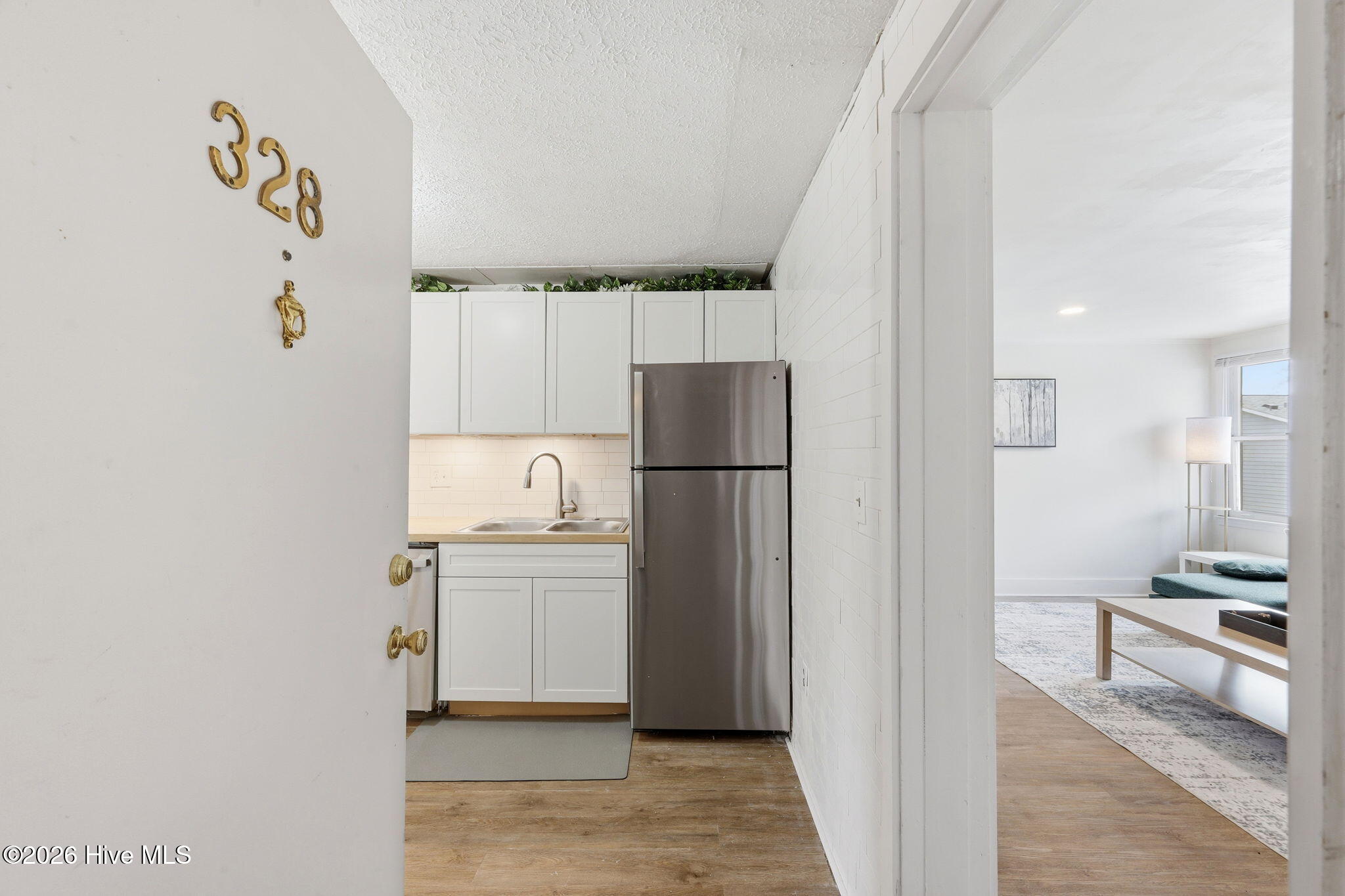 328 River Walk Property Photo 8