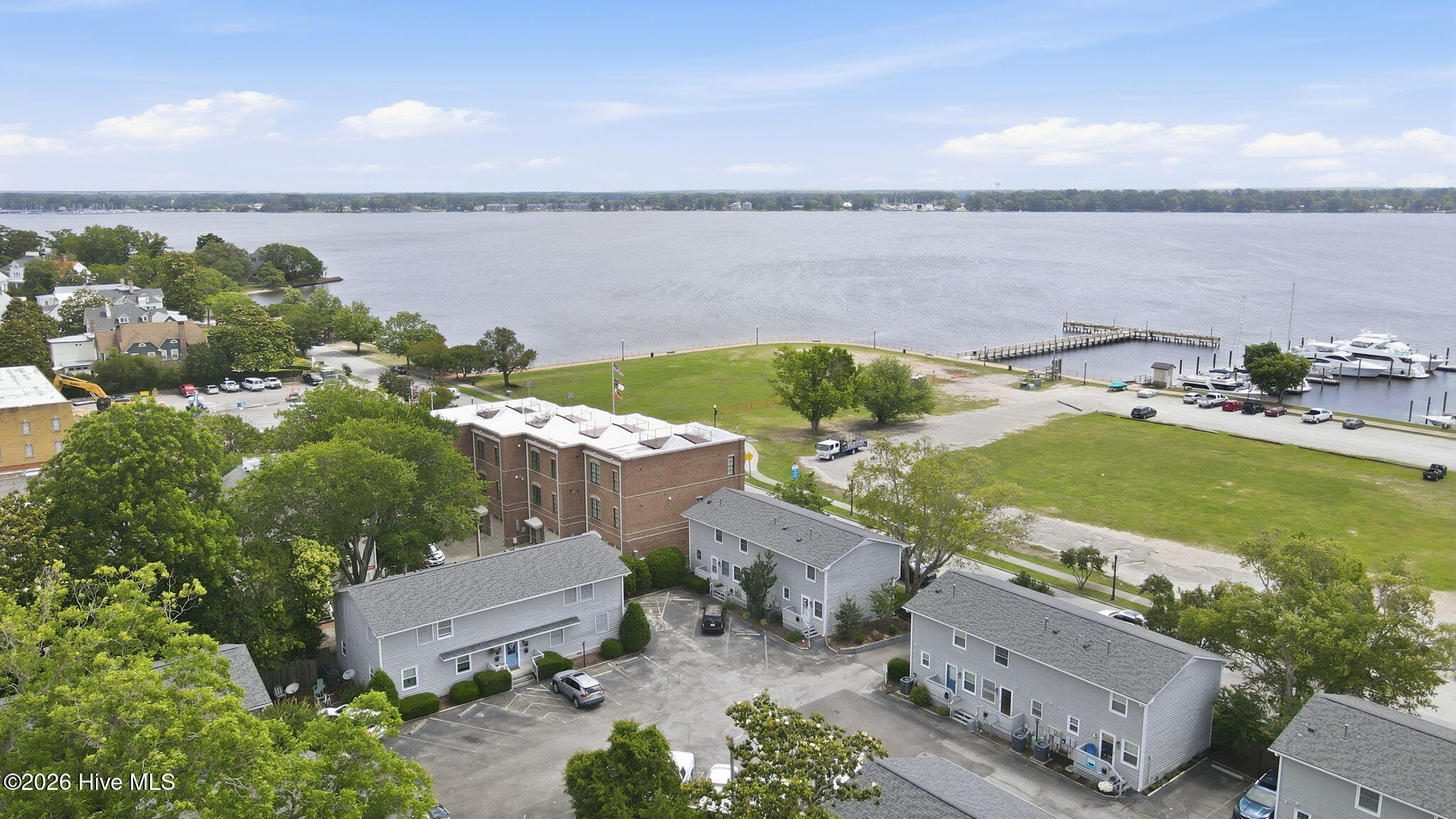 328 River Walk Property Photo 31