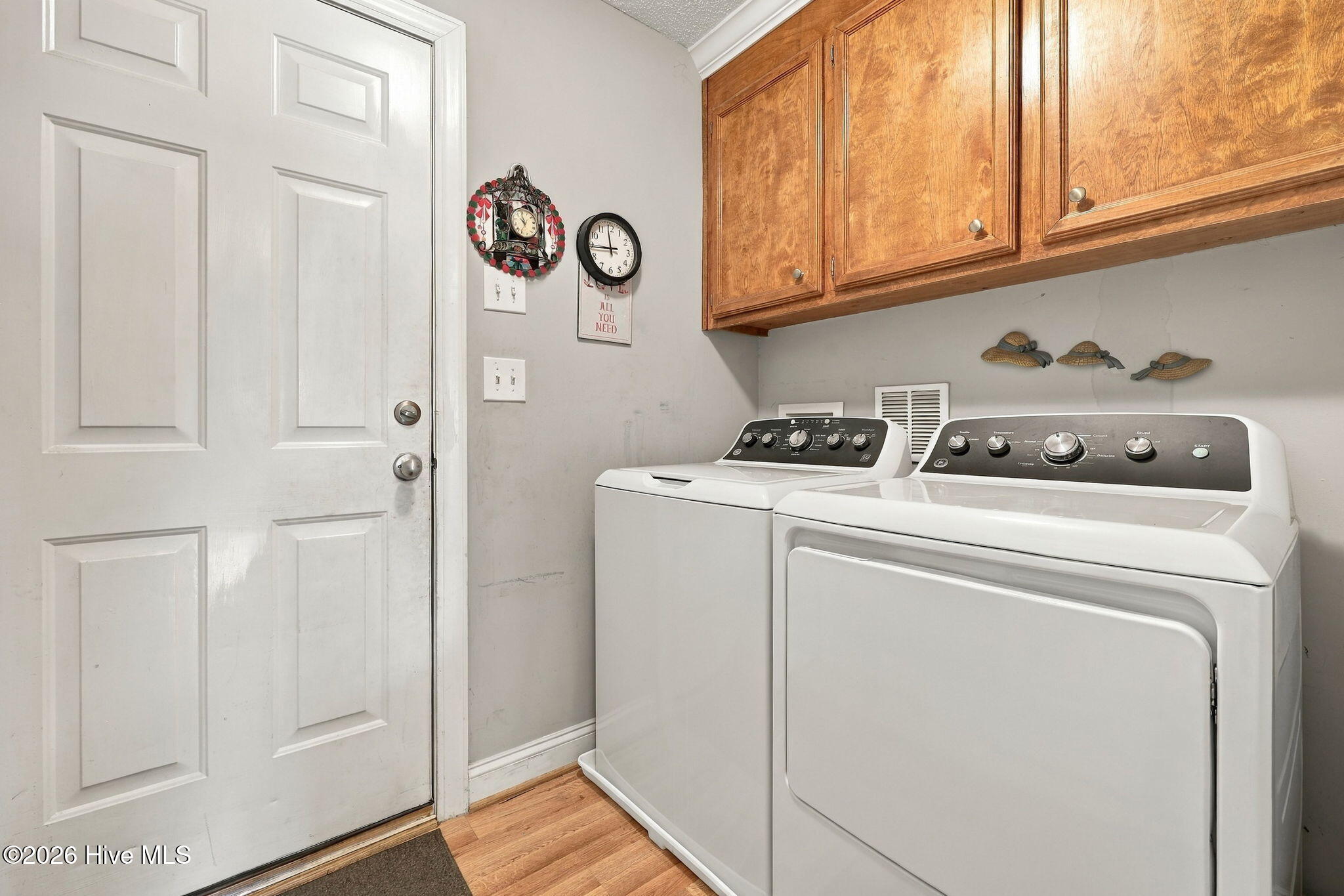 2427 Westminster Drive Property Photo 43