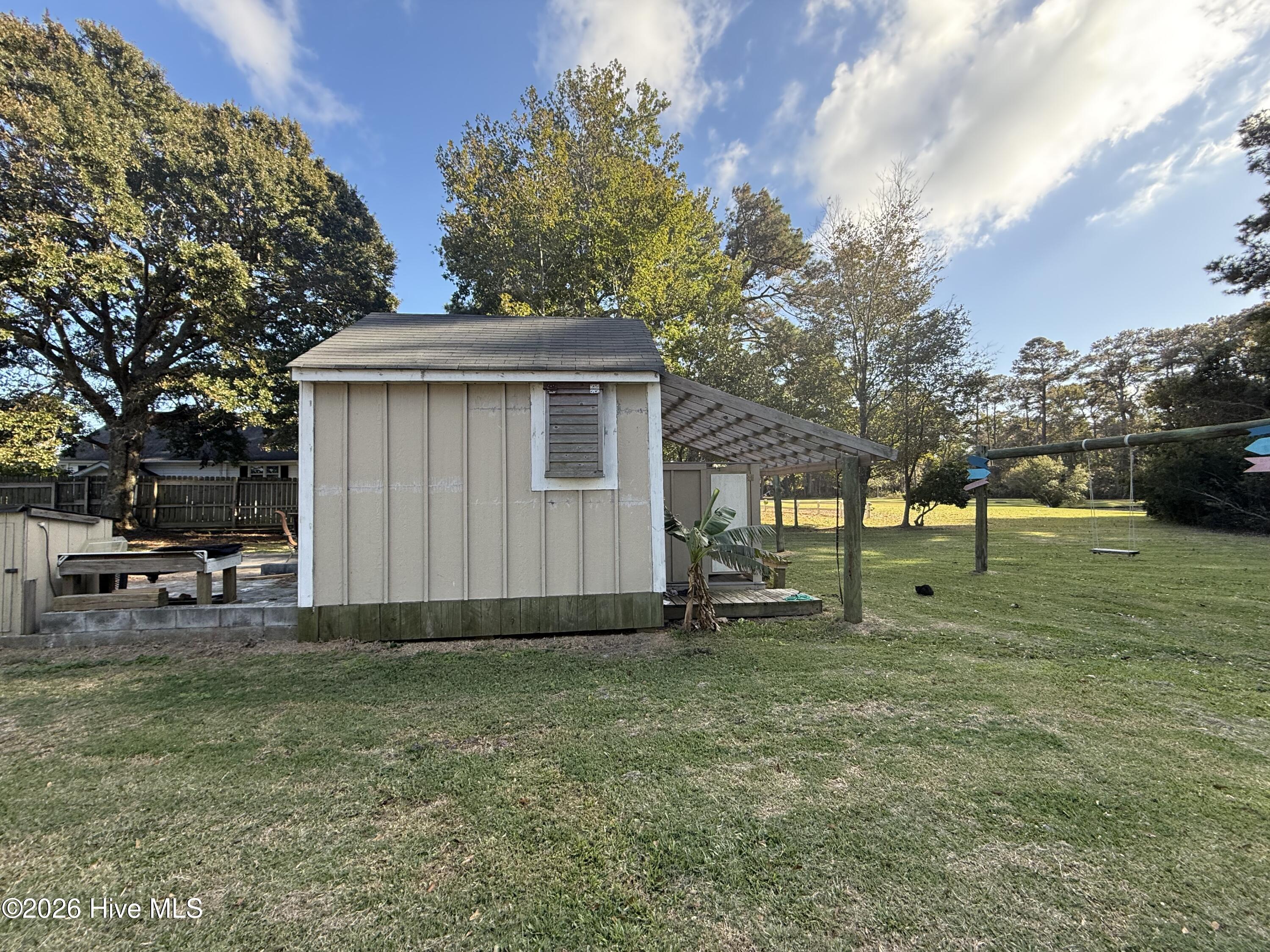 7864 Caratoke Highway Property Photo 3