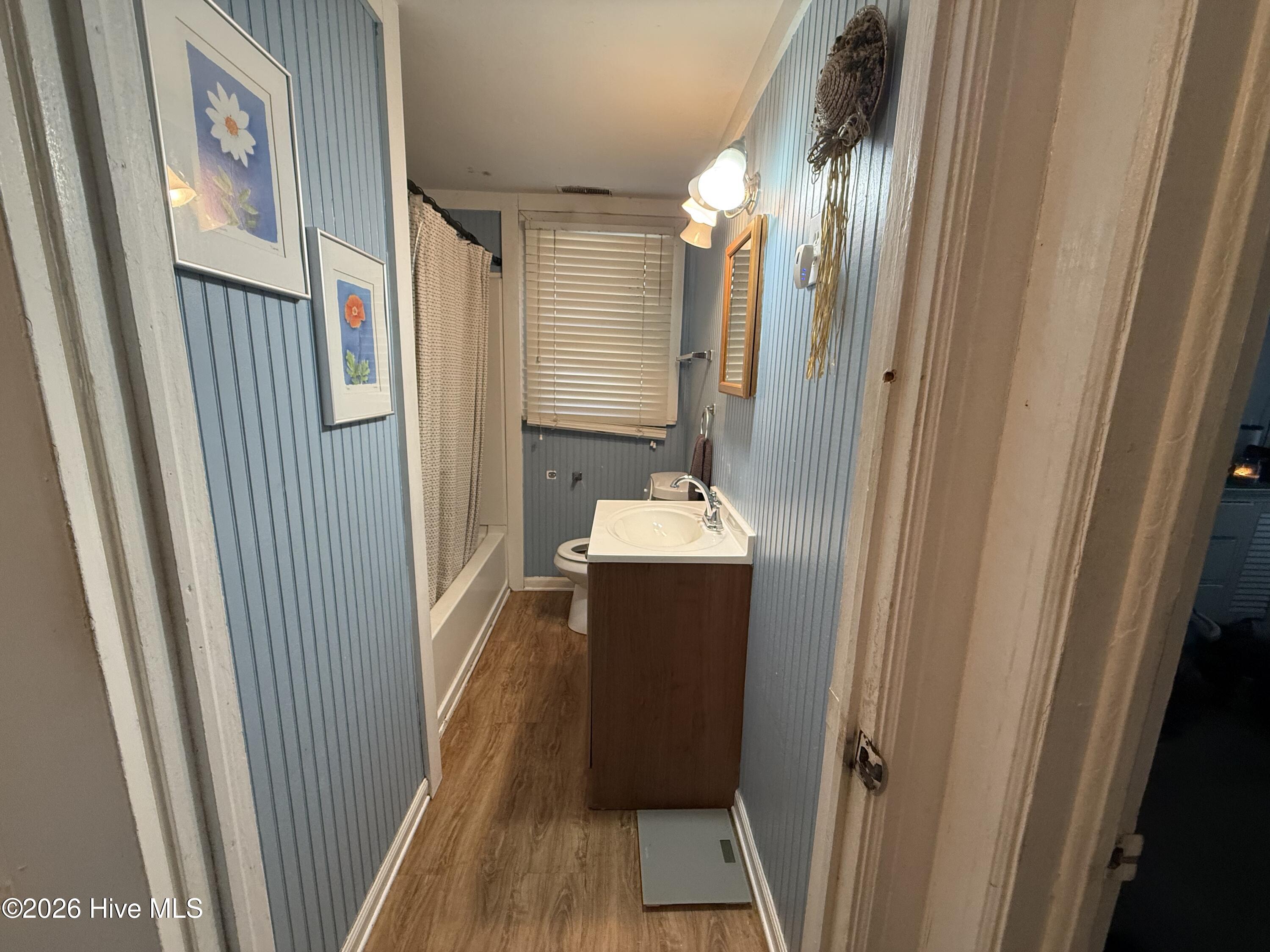 7864 Caratoke Highway Property Photo 7