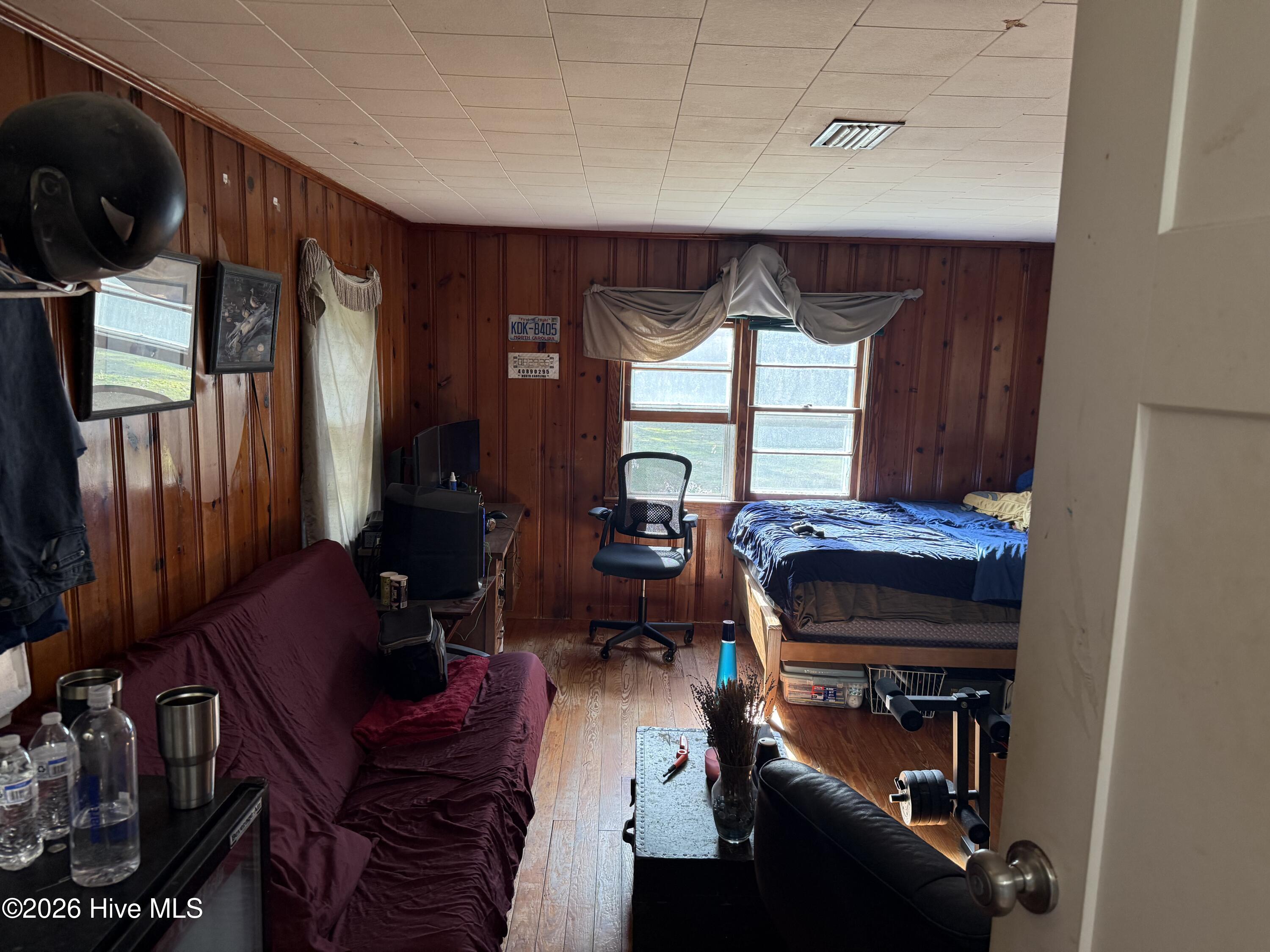 7864 Caratoke Highway Property Photo 12