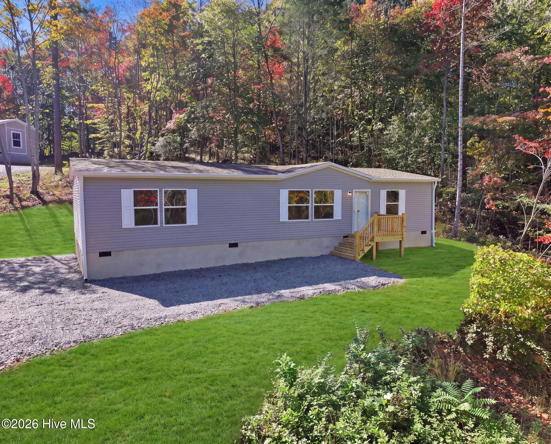 313 Loganberry Lane Property Photo 3