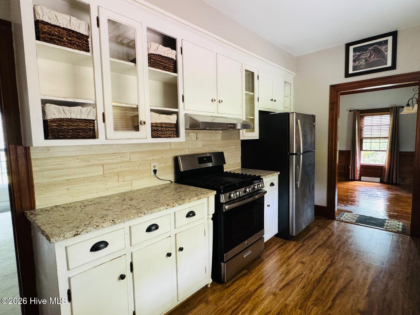 314 Canterbury Road Nw Property Photo 33