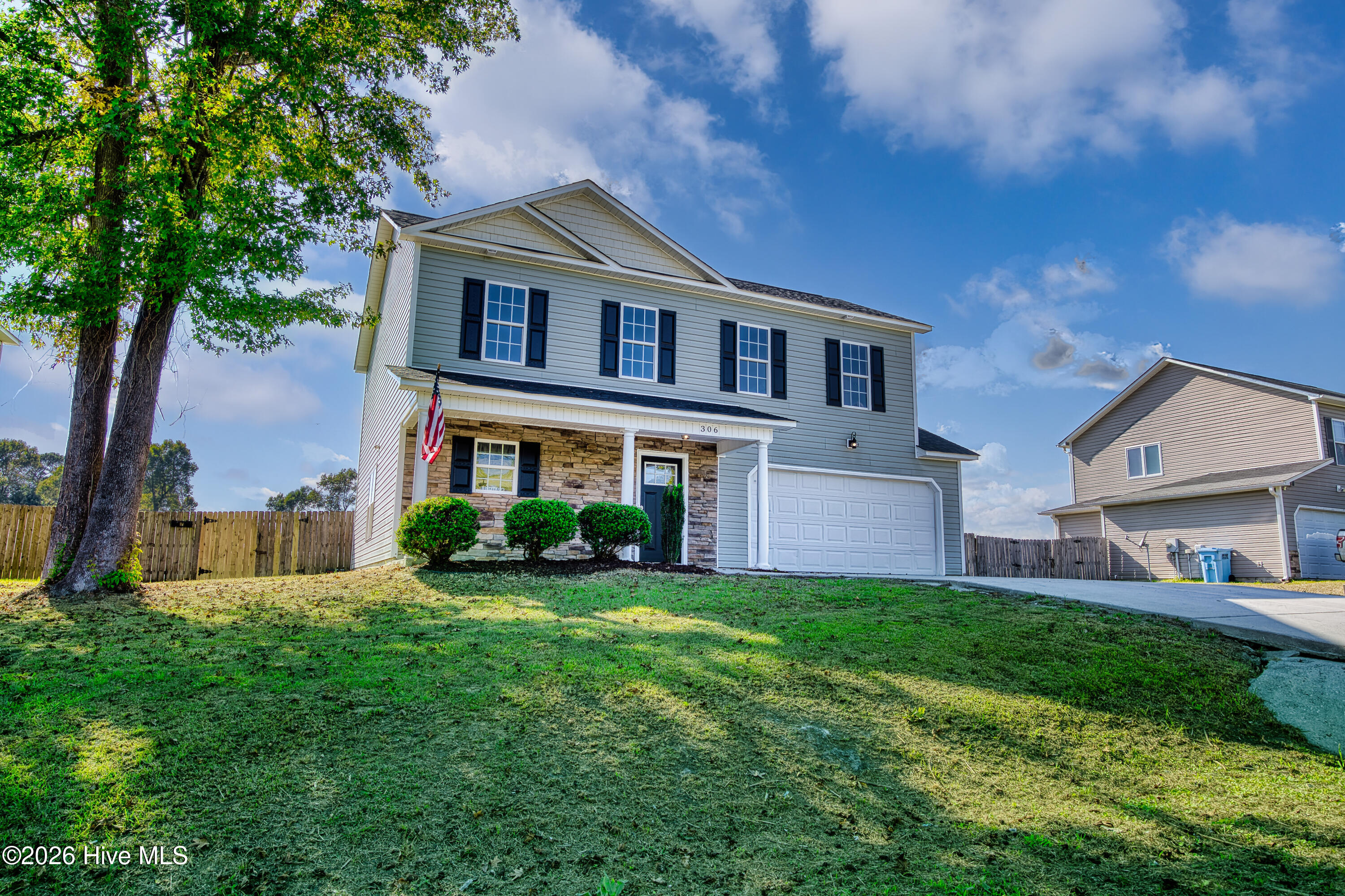 306 Cabinwood Court Property Photo 4